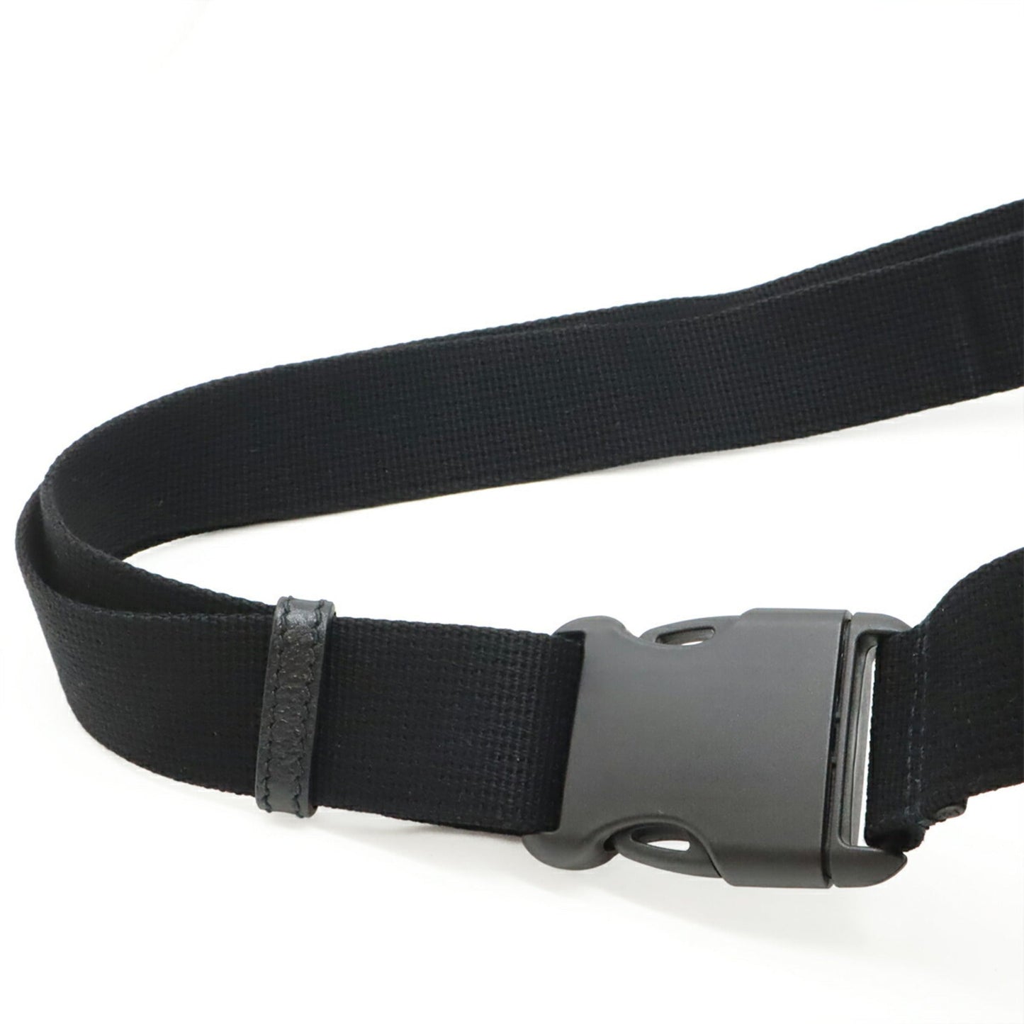 Gucci Black Nylon Canvas Leather Fanny Pack Sling Bag ( )
