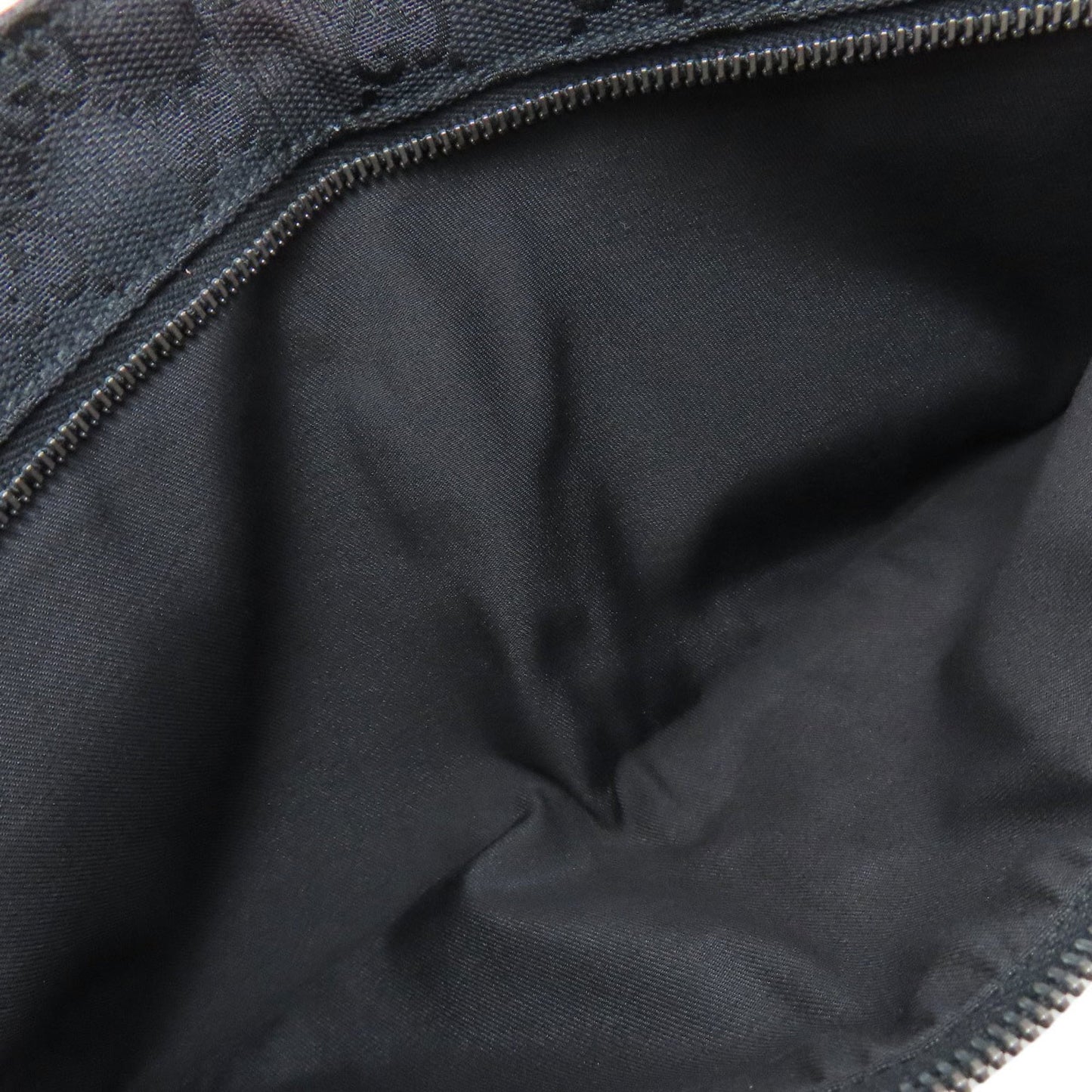 Gucci Black Canvas Fanny Pack Sling Bag ( )