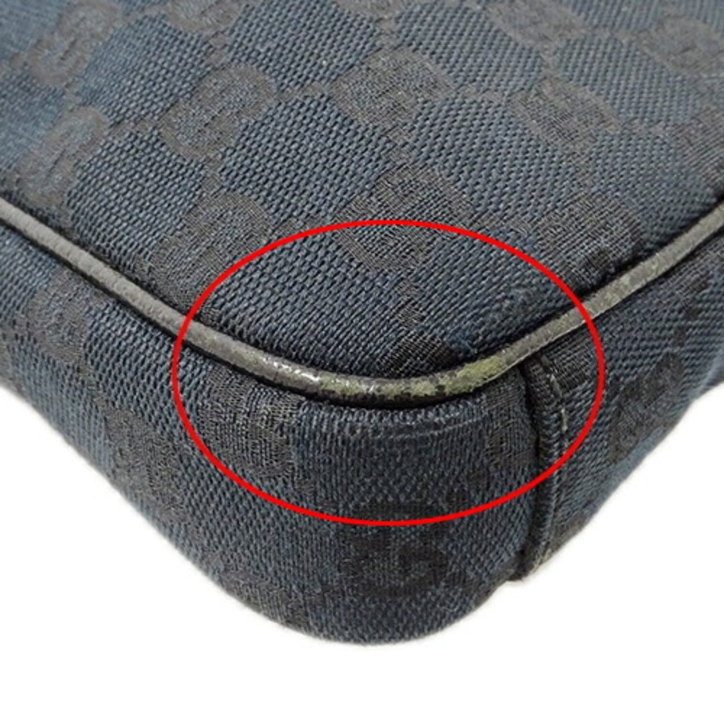 Gucci Black Gg Canvas Shoulder Bag ( )