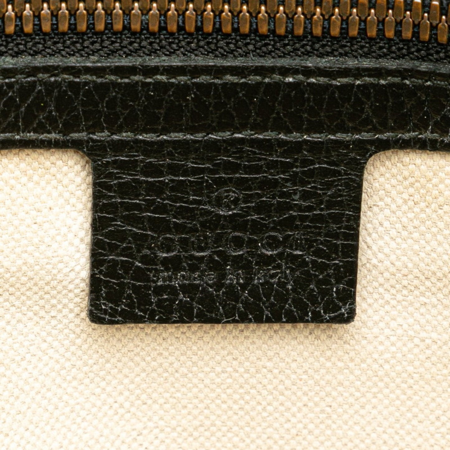 Gucci Black Leather Shoulder Bag ( )