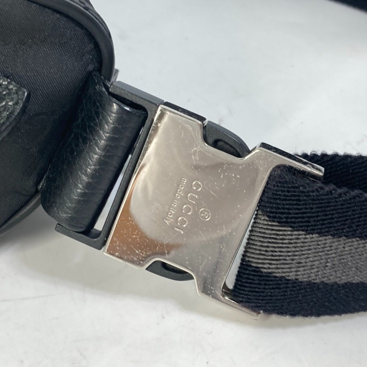 Gucci Black Nylon Fanny Pack ( )