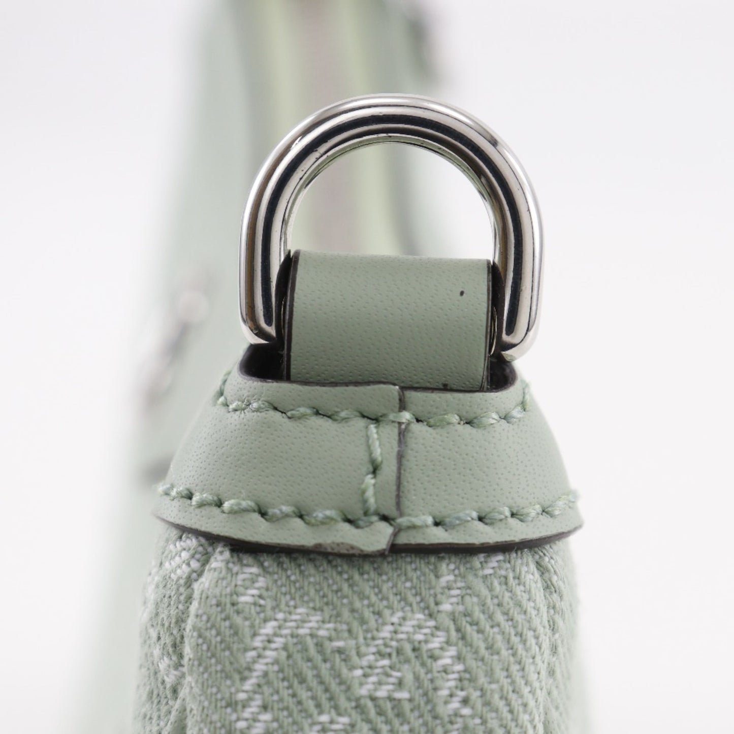 Gucci Green Pale Green Gg Canvas Shoulder Bag ( )