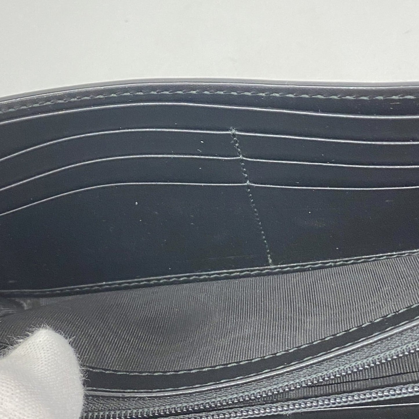 Gucci Black Leather Long Wallet (Bi-Fold) ( )