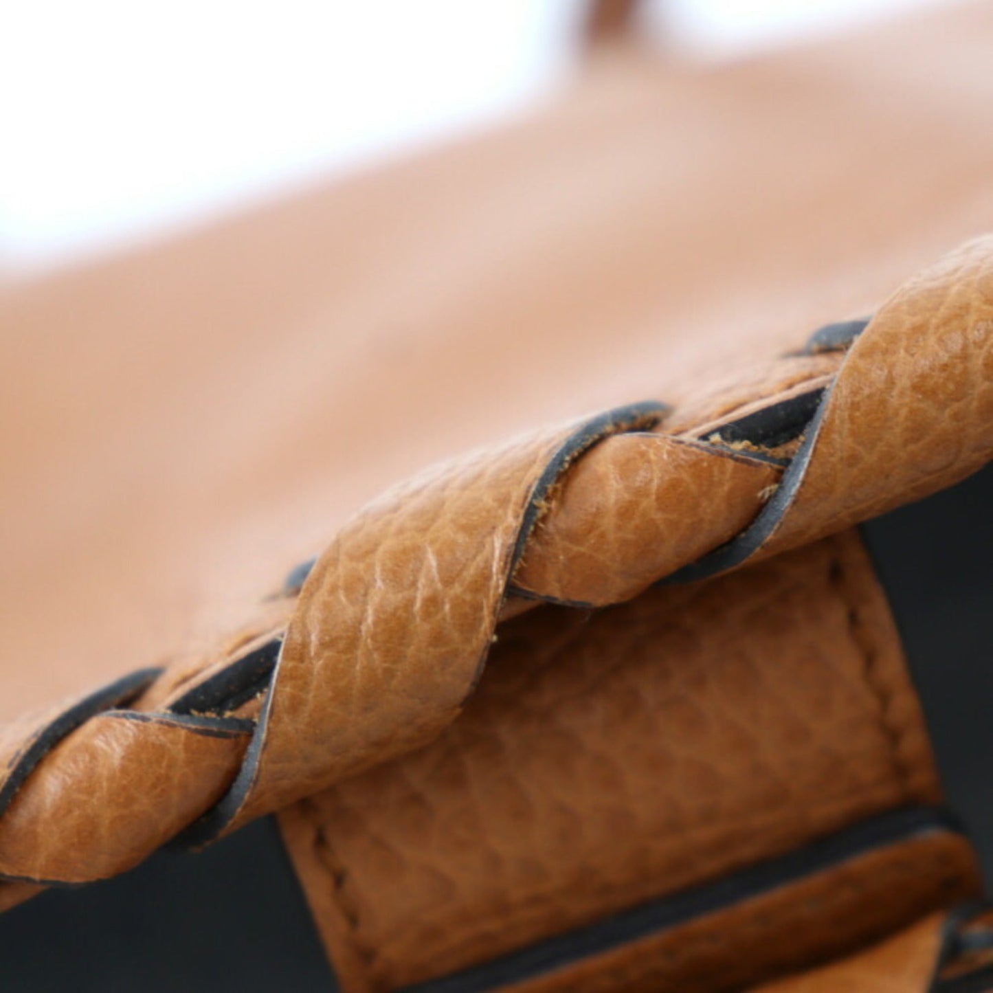 Gucci Brown Leather Handbag Shoulder Bag Tote Bag ( )