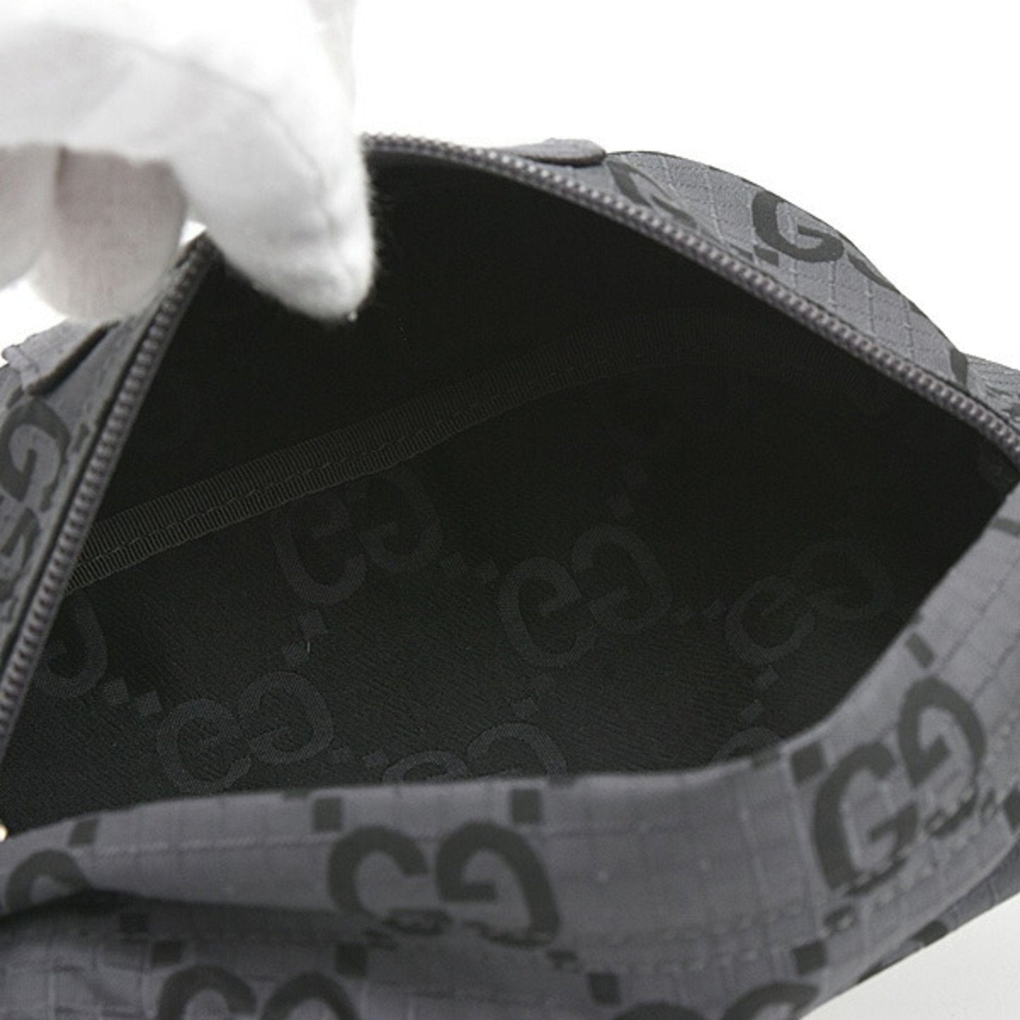 Gucci Gray Polyester Sling Bag ( )