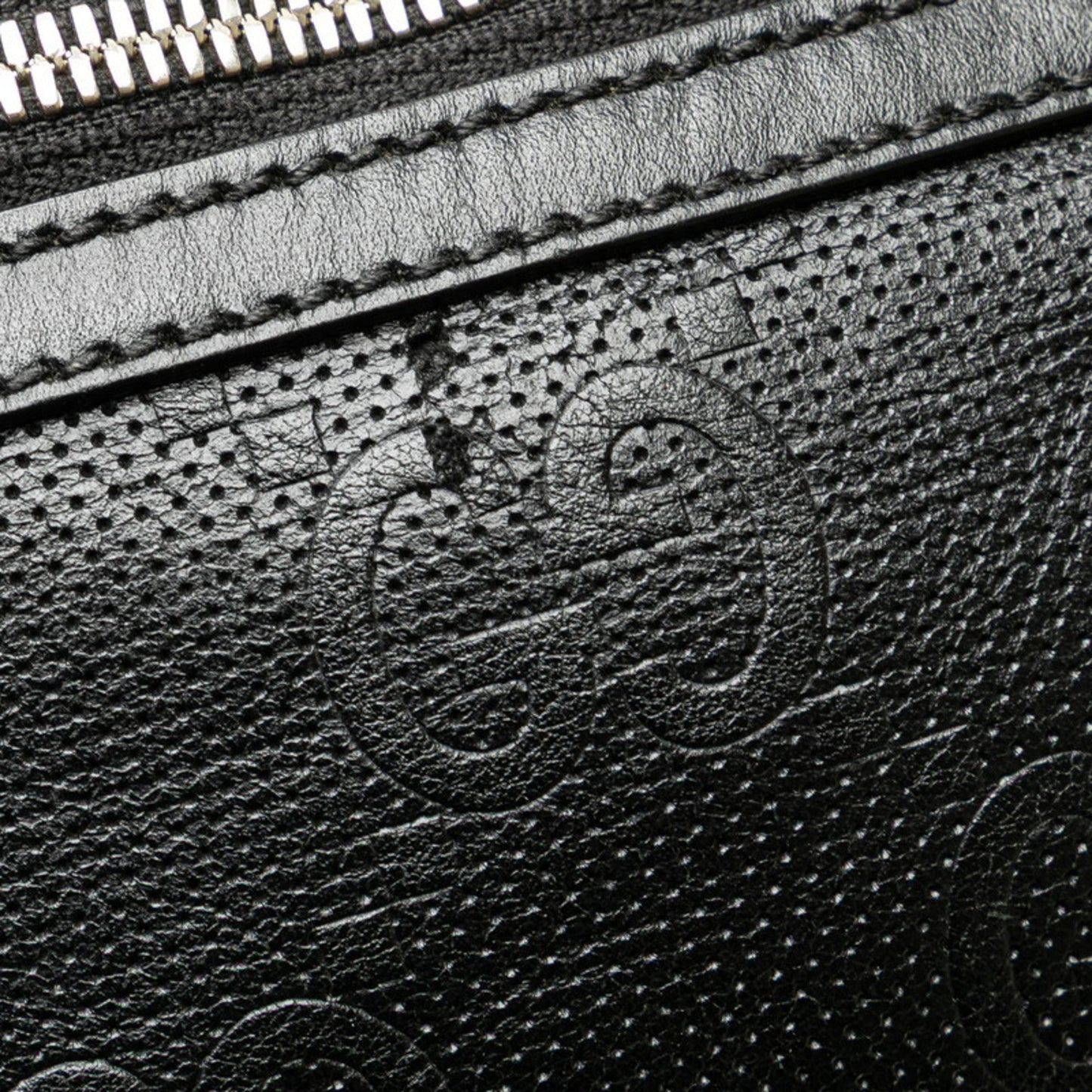 Gucci Black Leather Fanny Pack Sling Bag ( )
