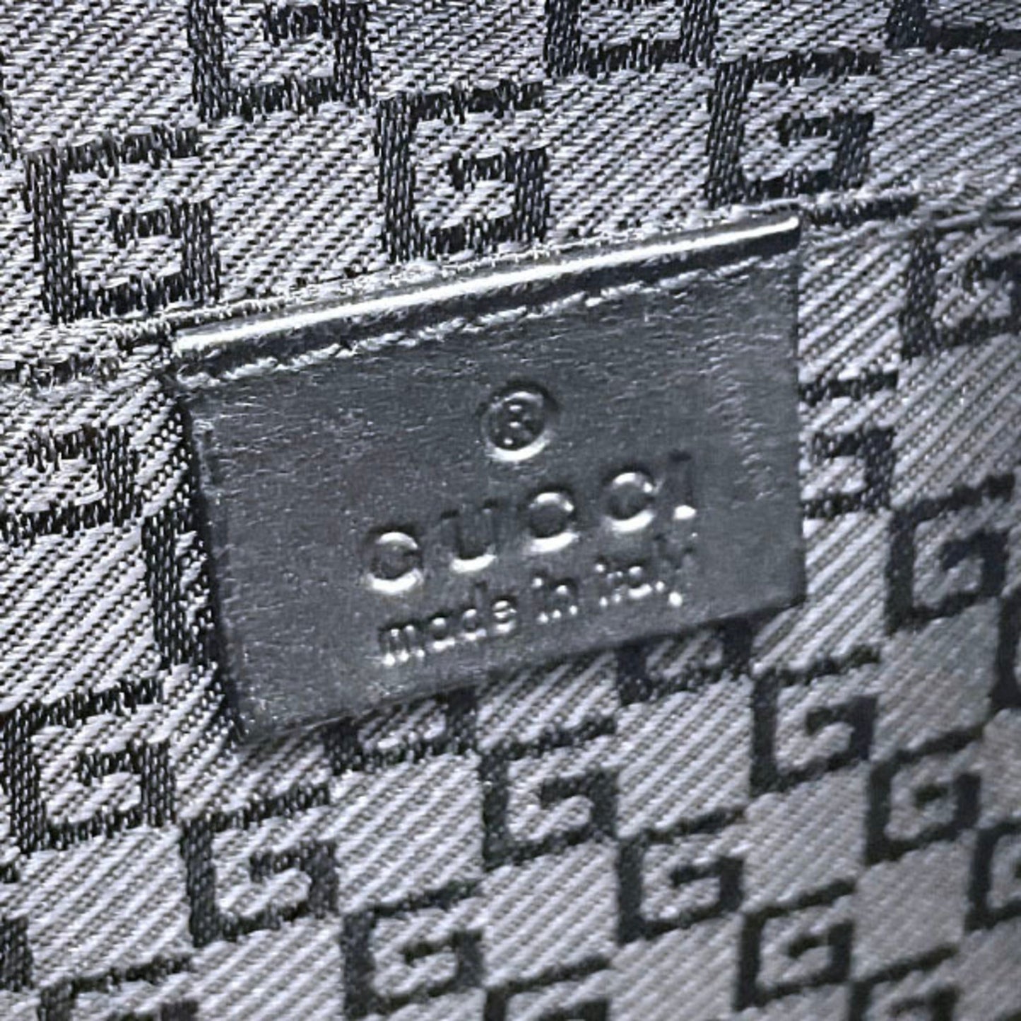 Gucci Black Nylon Leather Clutch Bag ( )