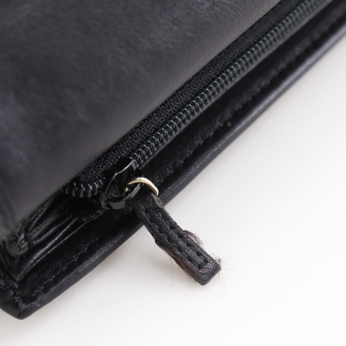 Gucci Black Leather Long Wallet (Bi-Fold) ( )