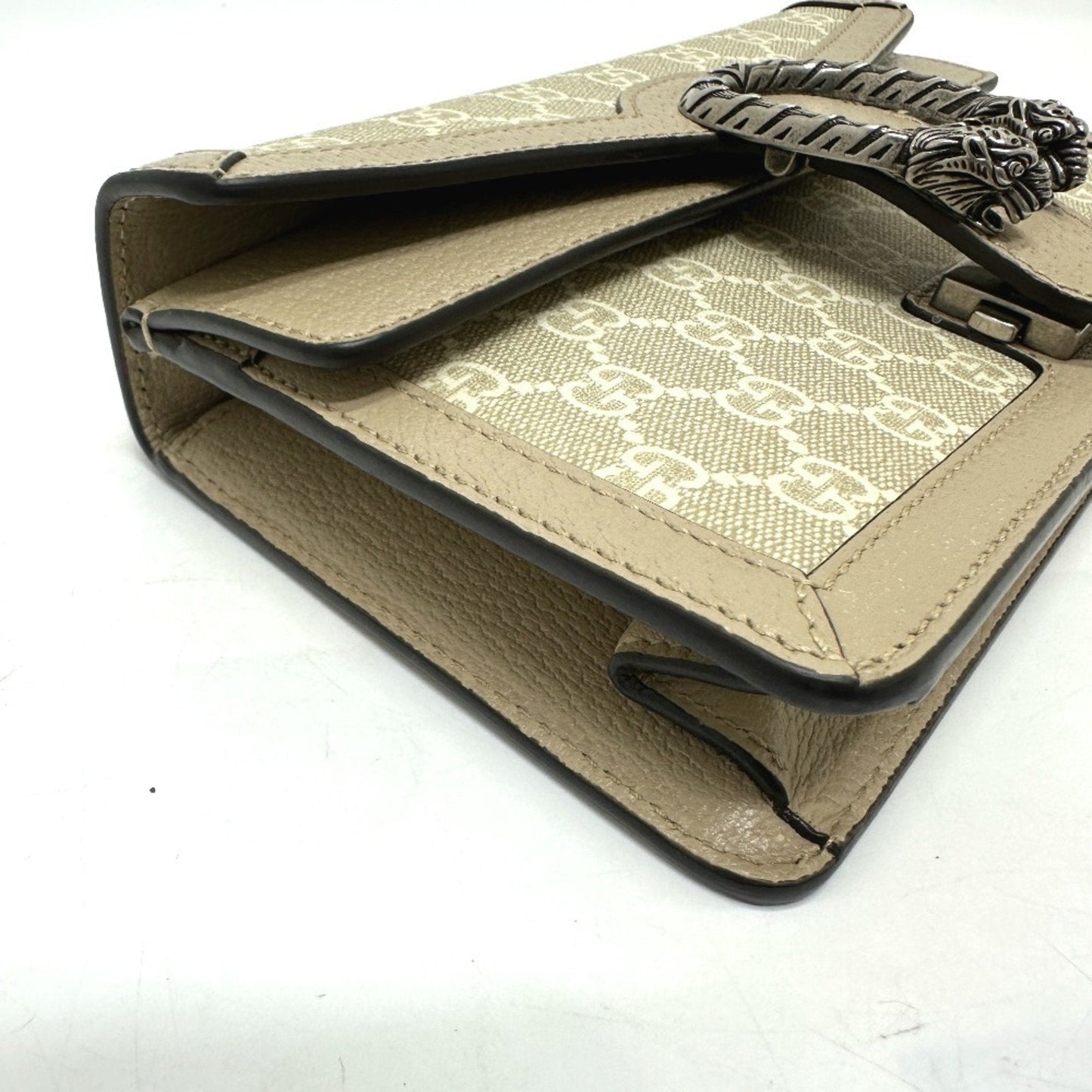 Gucci Beige Gg Supreme Shoulder Bag ( )