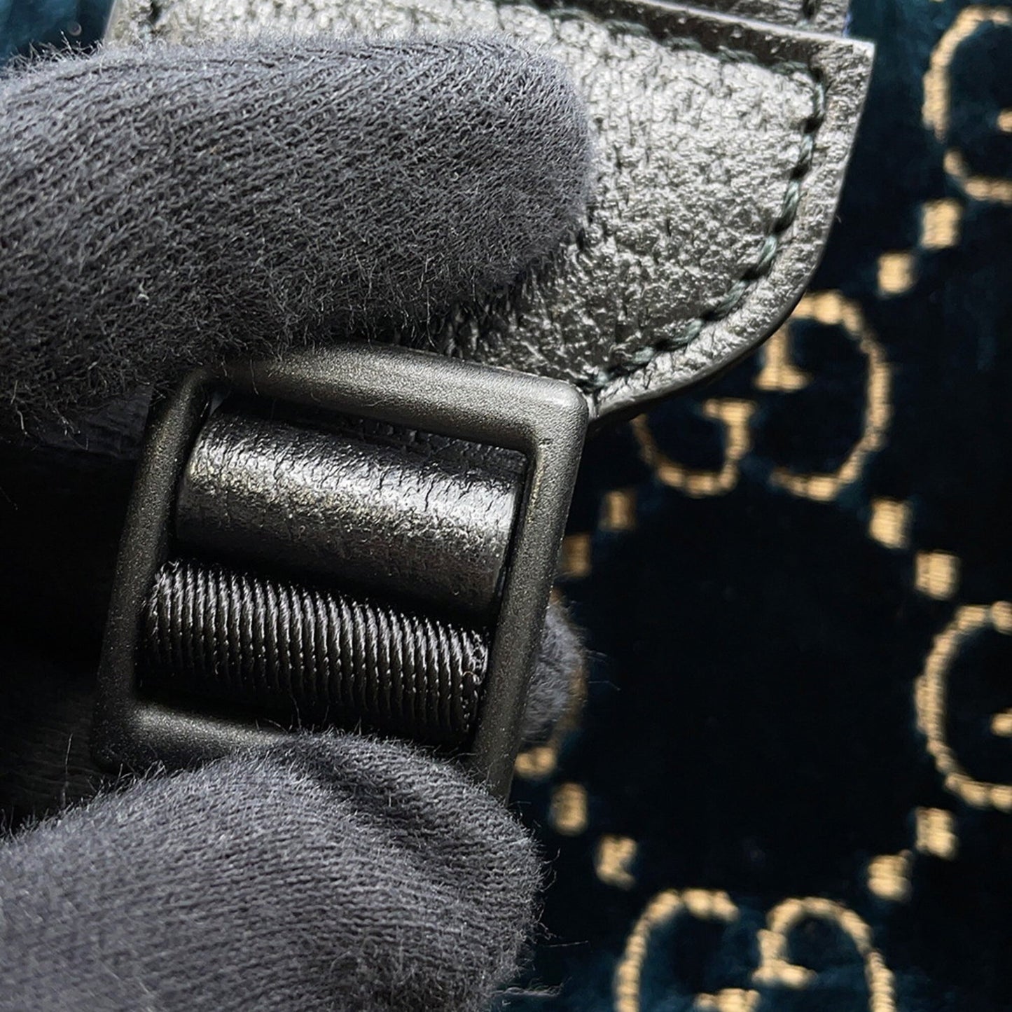 Gucci Blue Velvet Backpack ( )