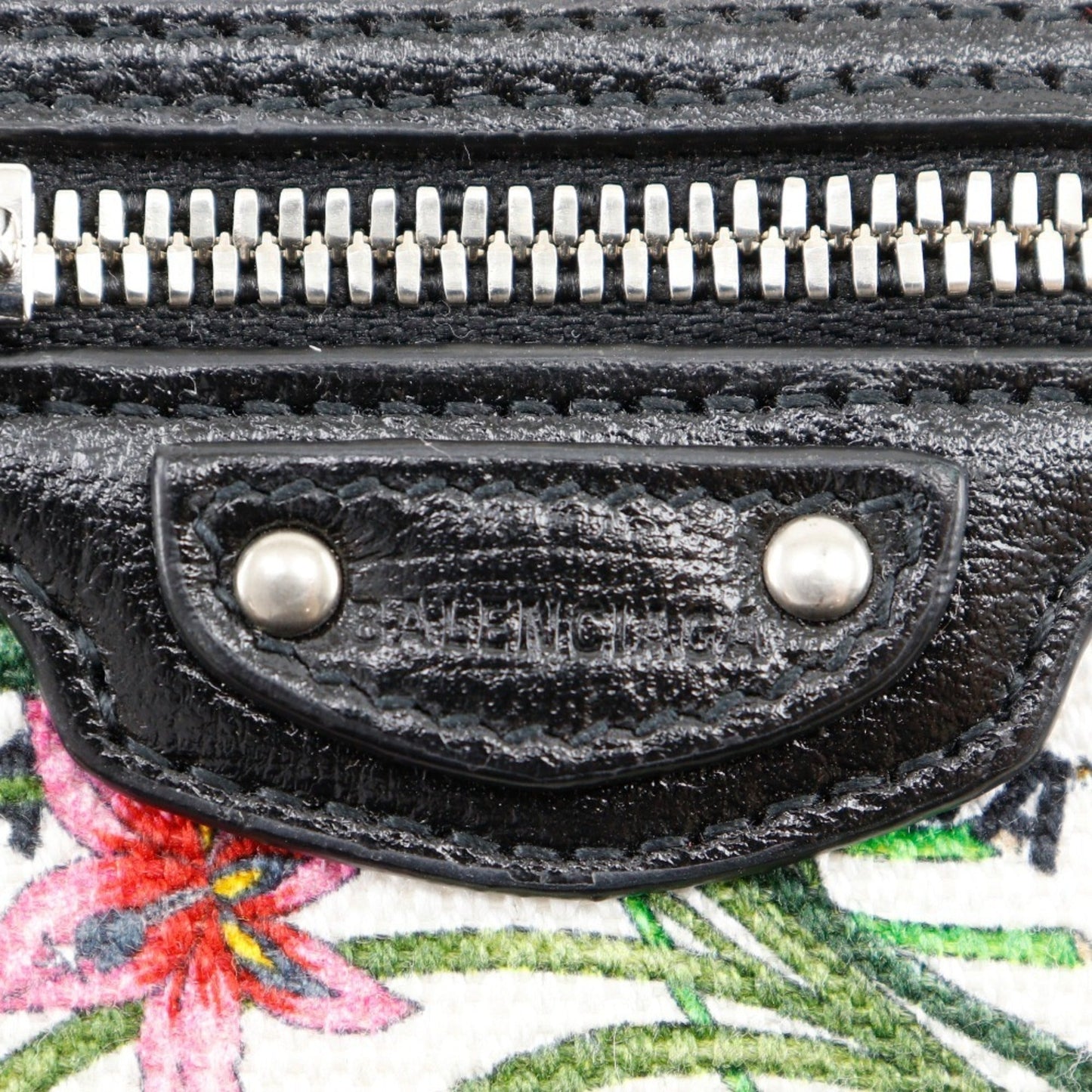 Gucci Black Multi-Color Canvas Wallet (Tri-Fold) ( )