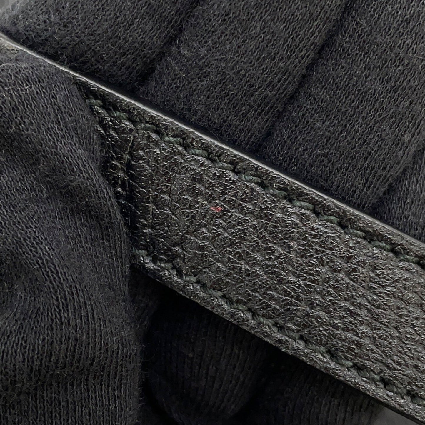 Gucci Black Leather Fanny Pack Sling Bag ( )