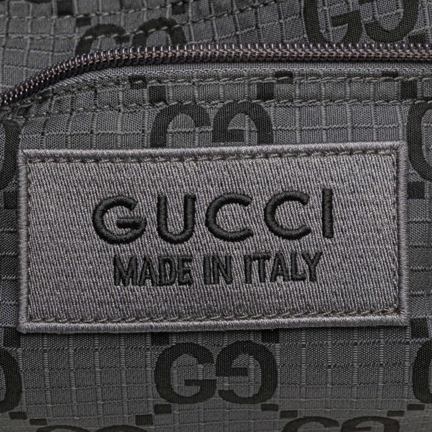 Gucci Gray Nylon Leather Fanny Pack ( )