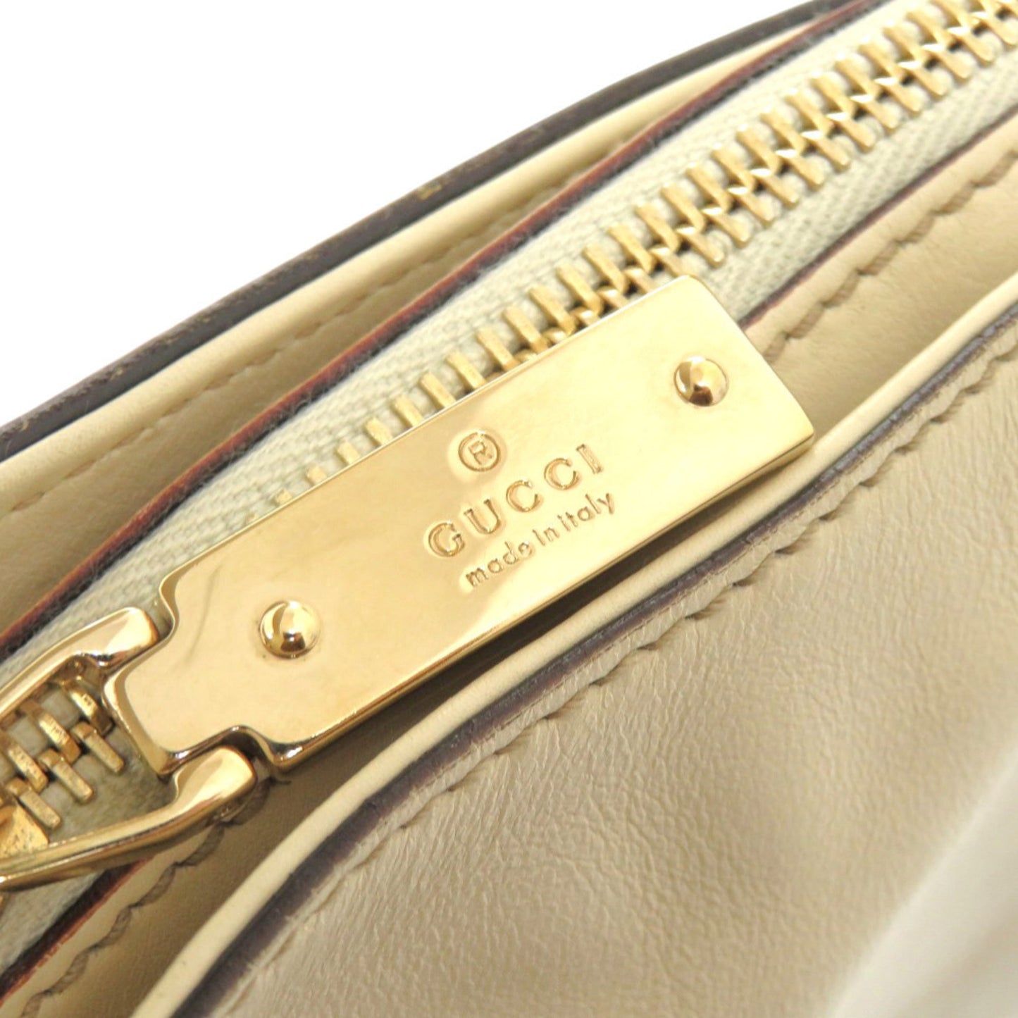 Gucci Ivory Leather Shoulder Bag ( )