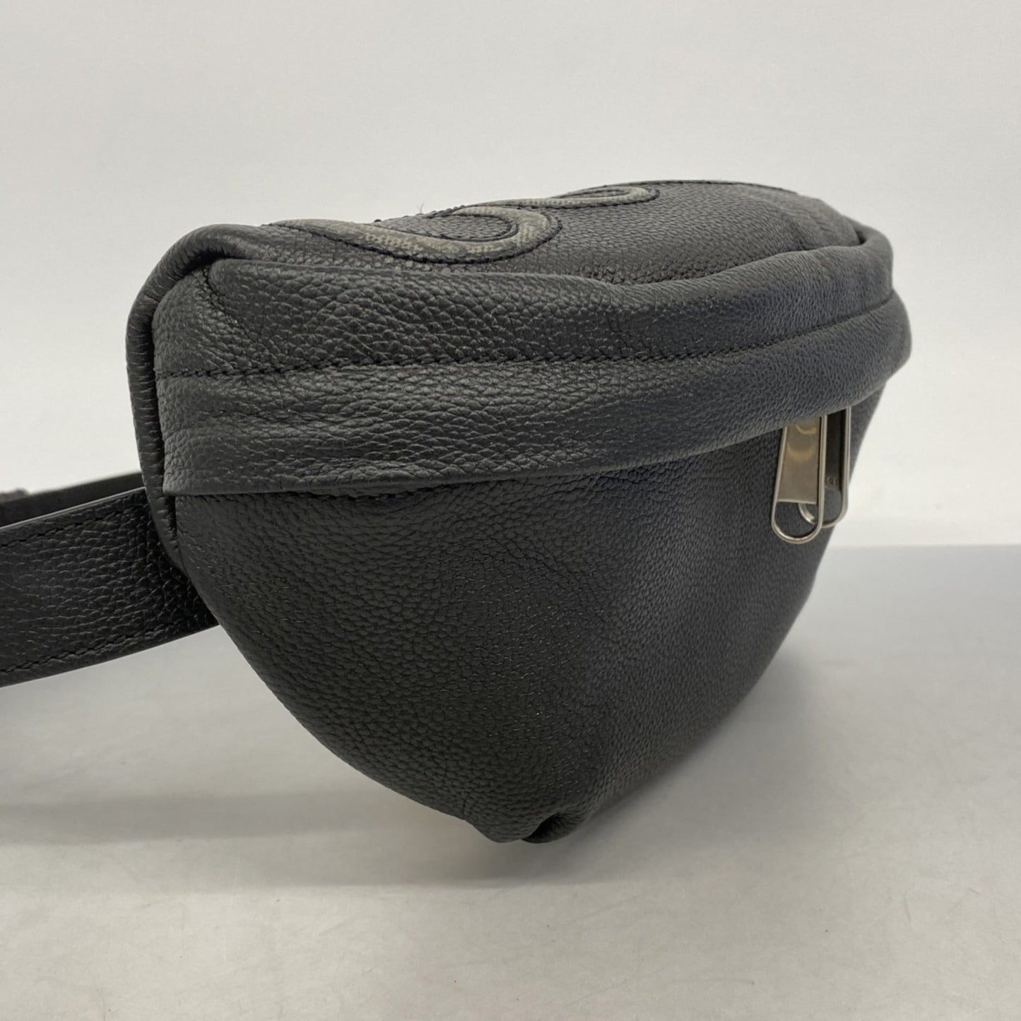 Gucci Black Leather Fanny Pack ( )