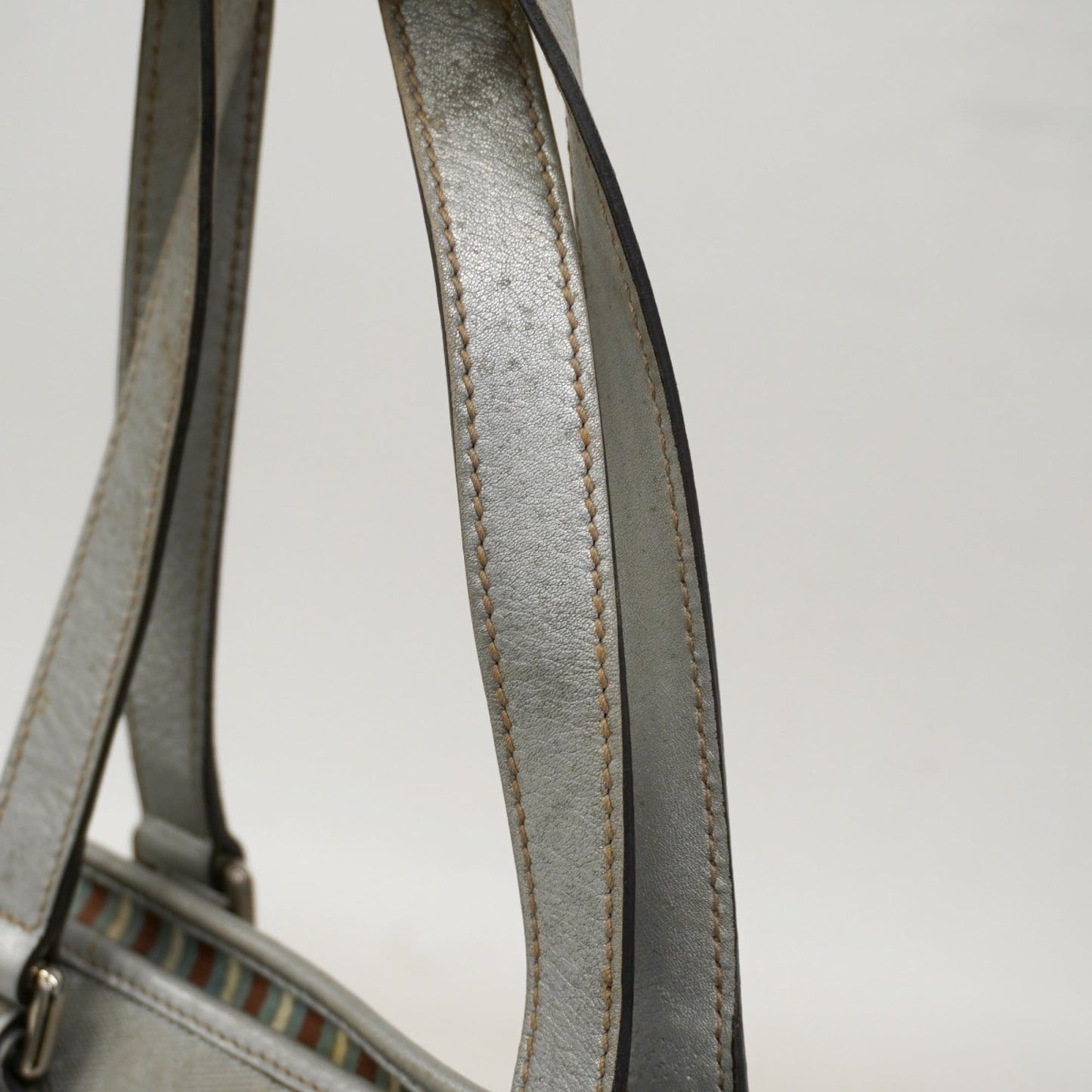 Gucci Silver Canvas Tote Bag ( )