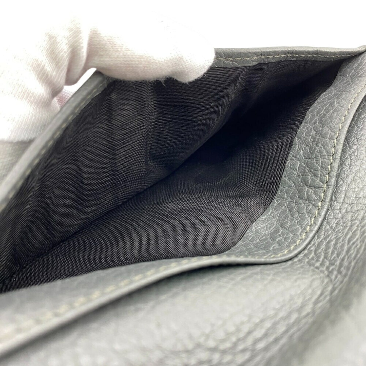 Gucci Gray Leather Long Wallet (Bi-Fold) ( )