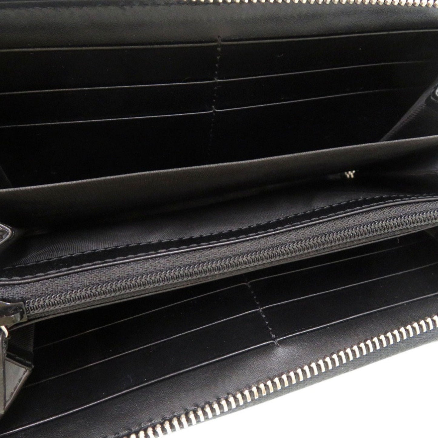 Gucci Black Leather Long Wallet (Bi-Fold) ( )