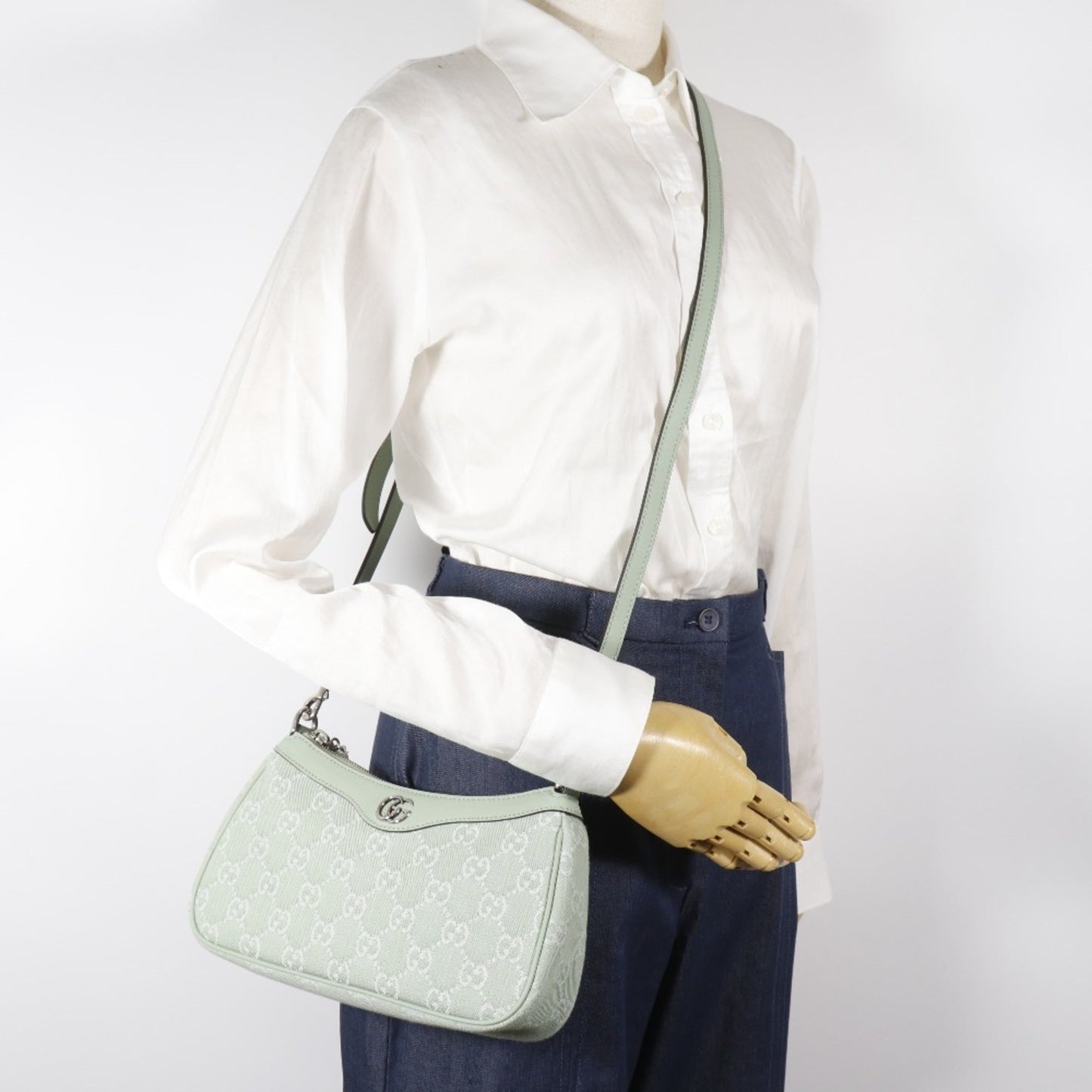 Gucci Green Pale Green Gg Canvas Shoulder Bag ( )