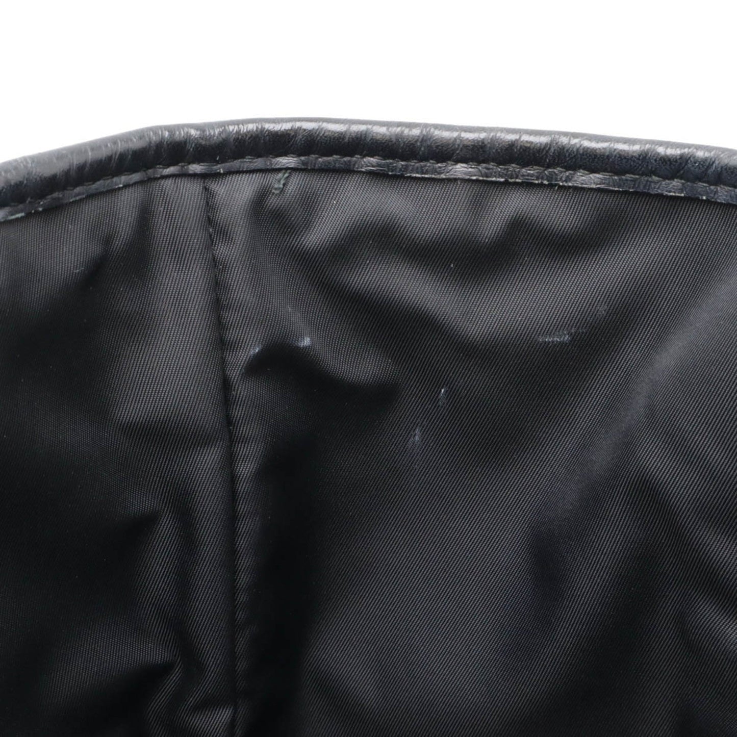 Gucci Black Rubber Leather Shoulder Bag Tote Bag ( )