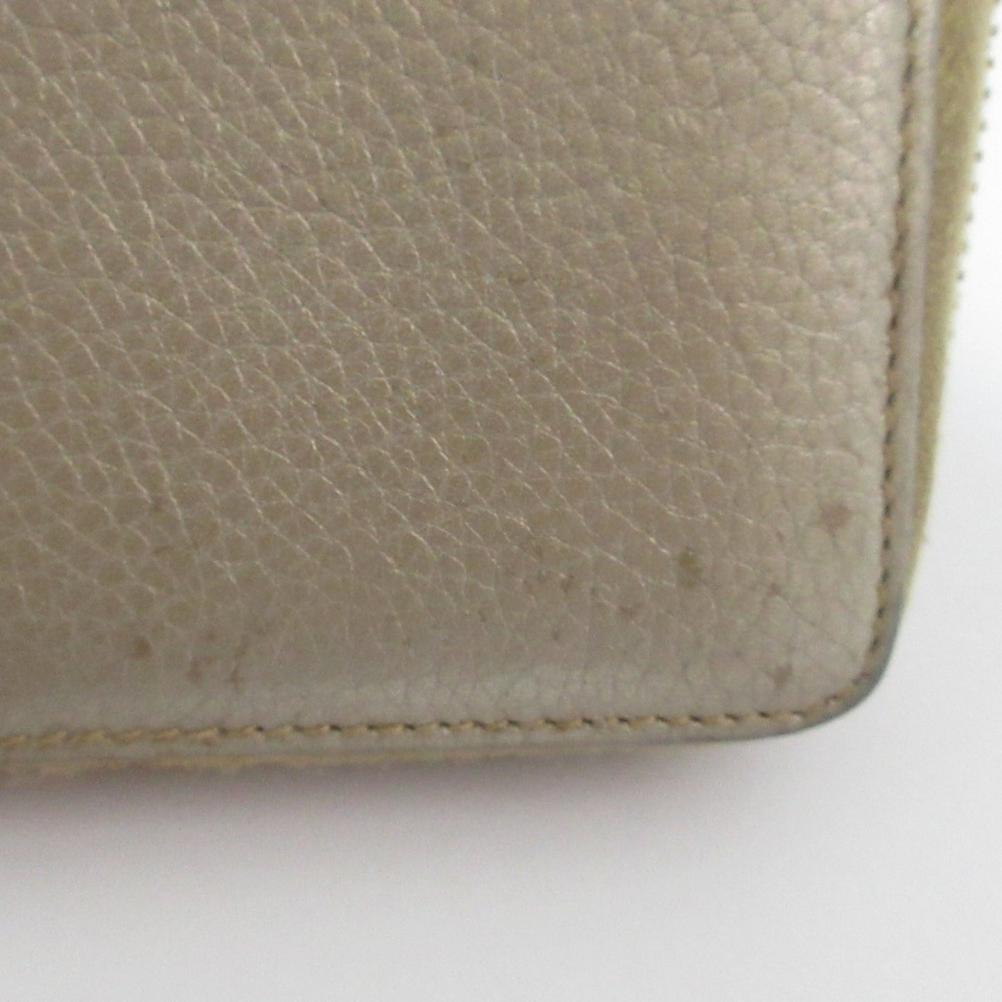 Gucci Gold Long Bill Wallet (Bi-Fold) ( )