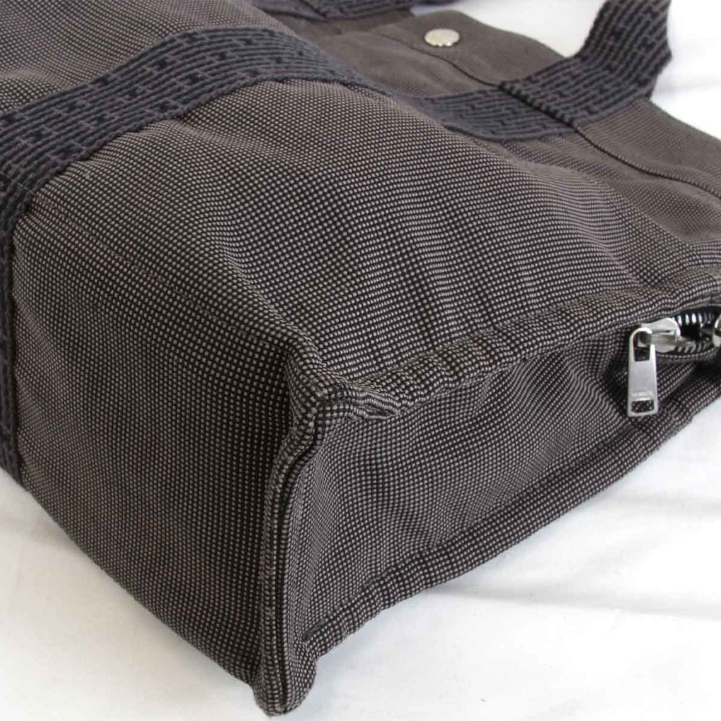 Hermes Gray Canvas Handbag ( )