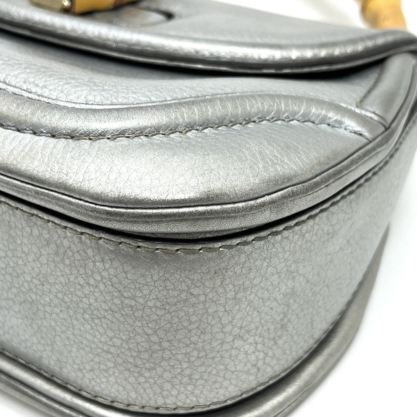 Gucci Silver Leather Handbag ( )