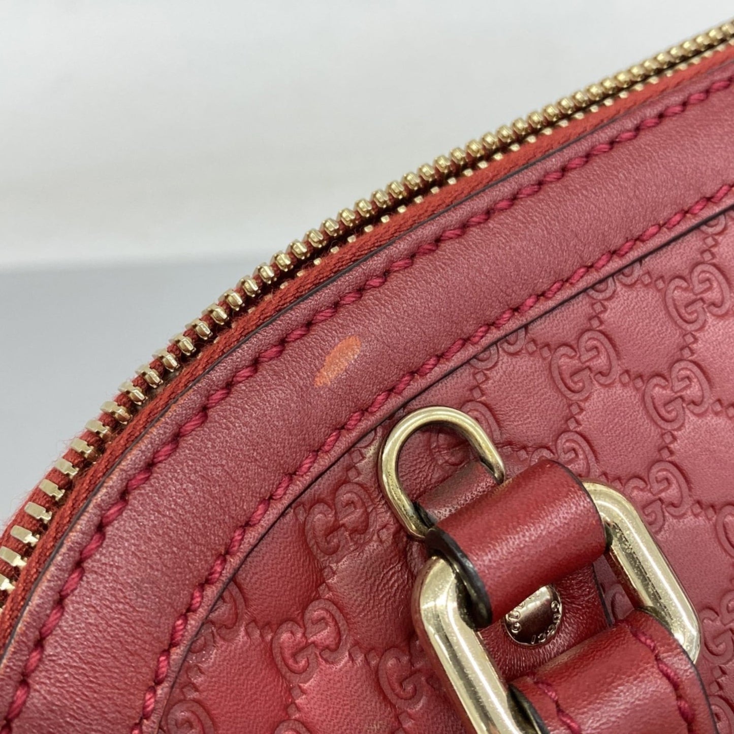 Gucci Red Color Leather Handbag ( )