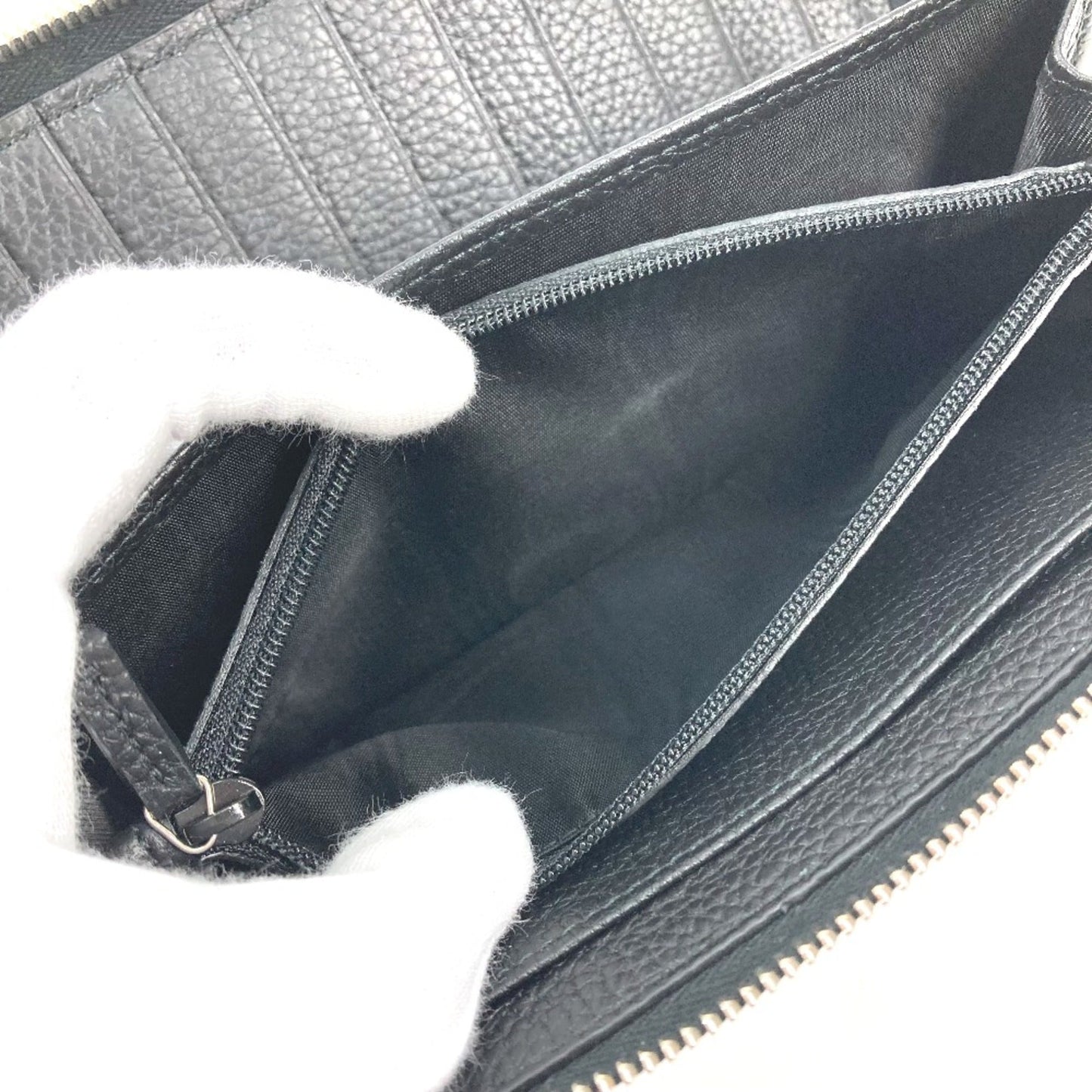 Gucci Black Leather Long Wallet (Bi-Fold) ( )