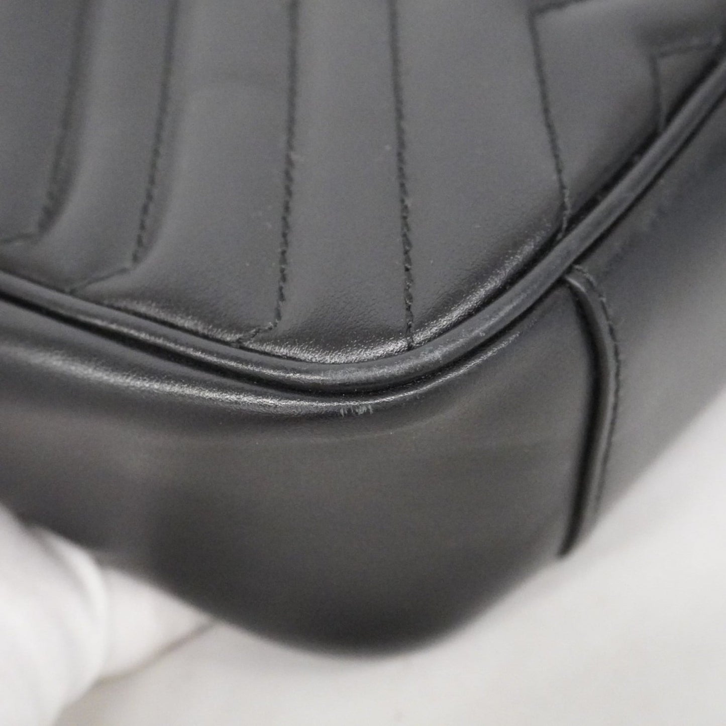 Gucci Black Leather Shoulder Bag ( )