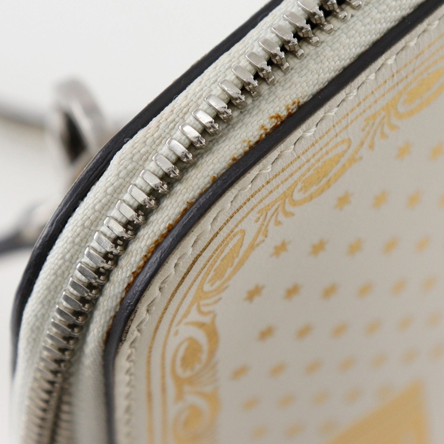 Gucci White Leather Shoulder Bag ( )