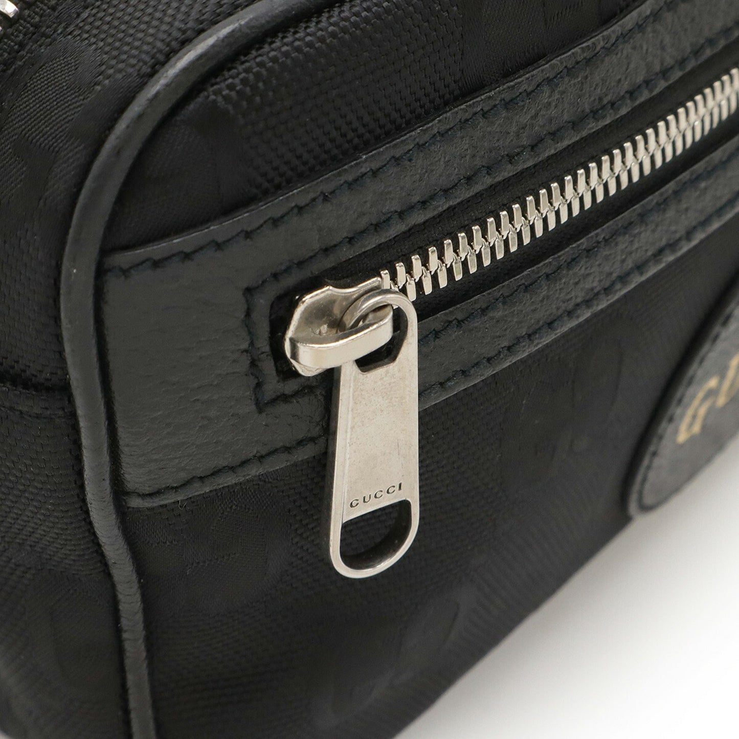 Gucci Black Nylon Canvas Leather Sling Bag ( )