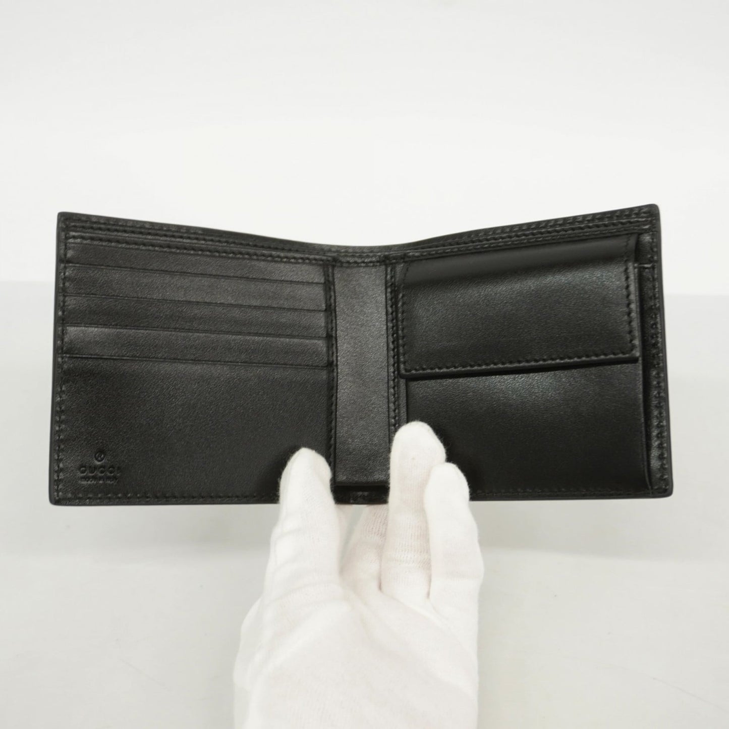 Gucci Black Leather Wallet (Bi-Fold) ( )
