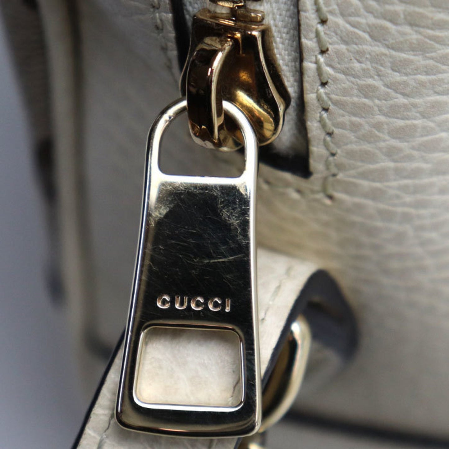 Gucci Beige White Gg Canvas Leather Shoulder Bag