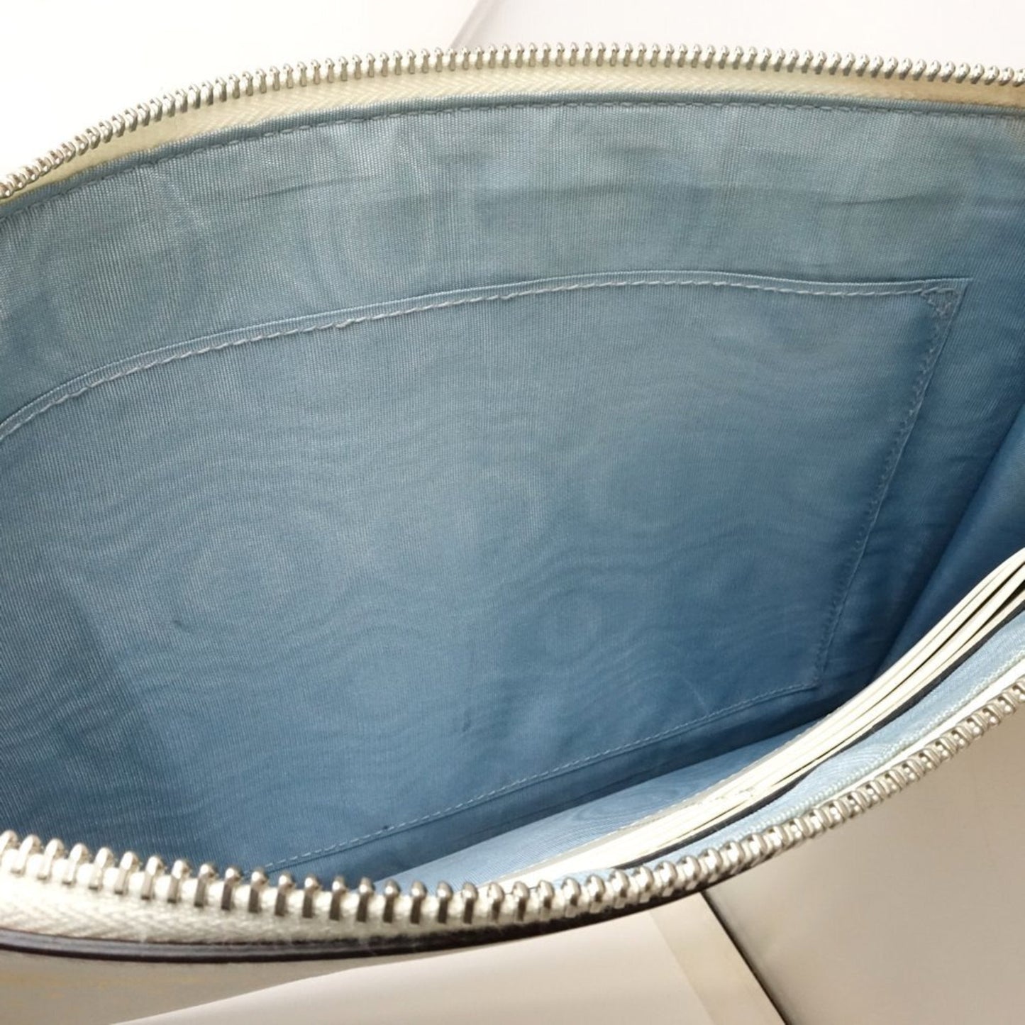 Gucci Ivory Leather Clutch Bag ( )