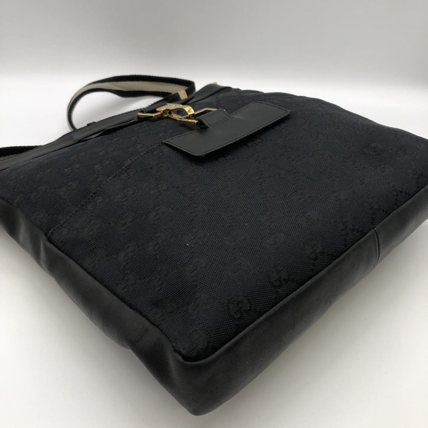 Gucci Gg Canvas Black Gg Canvas Shoulder Bag ( )