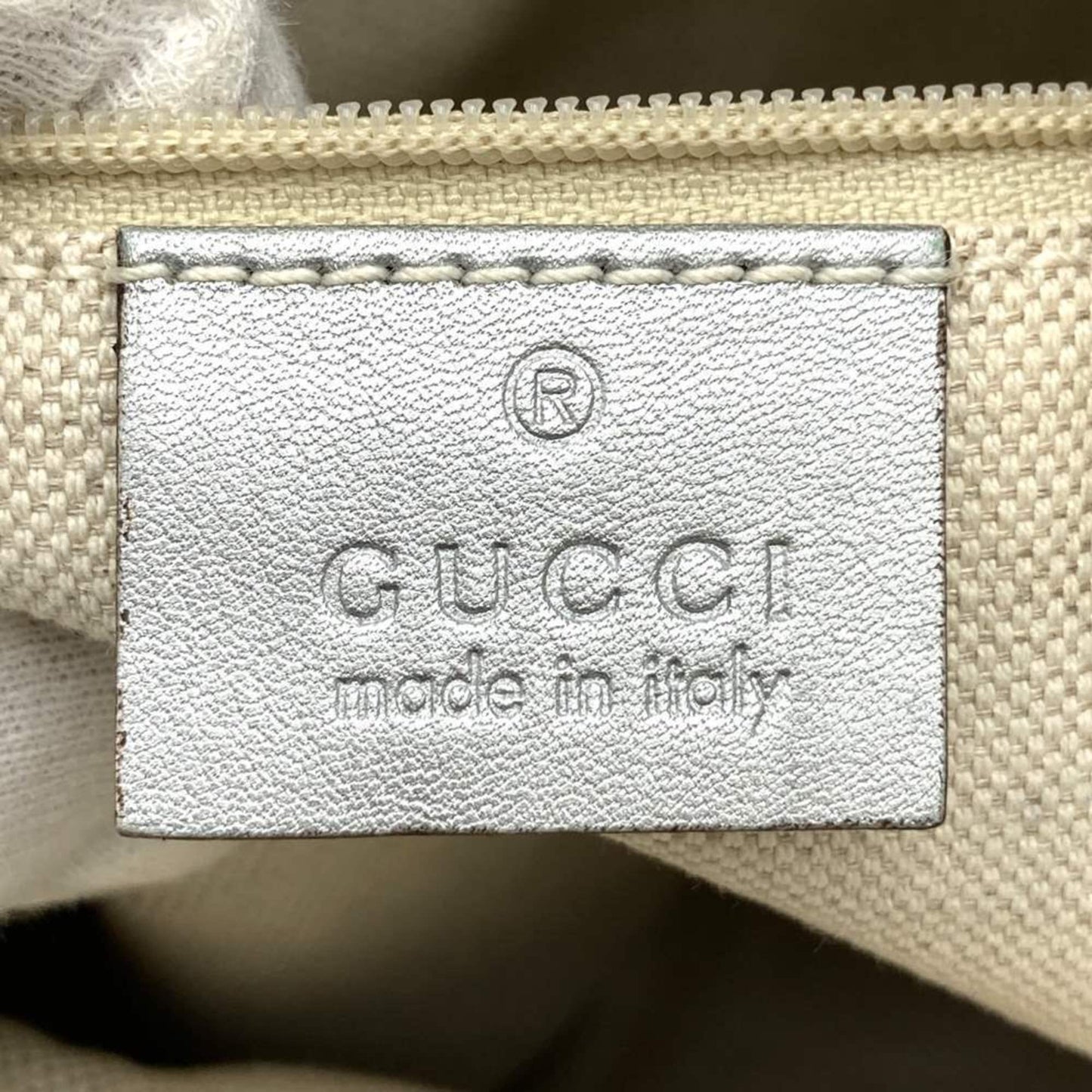 Gucci Abbey Silver Leather Shoulder Bag ( )