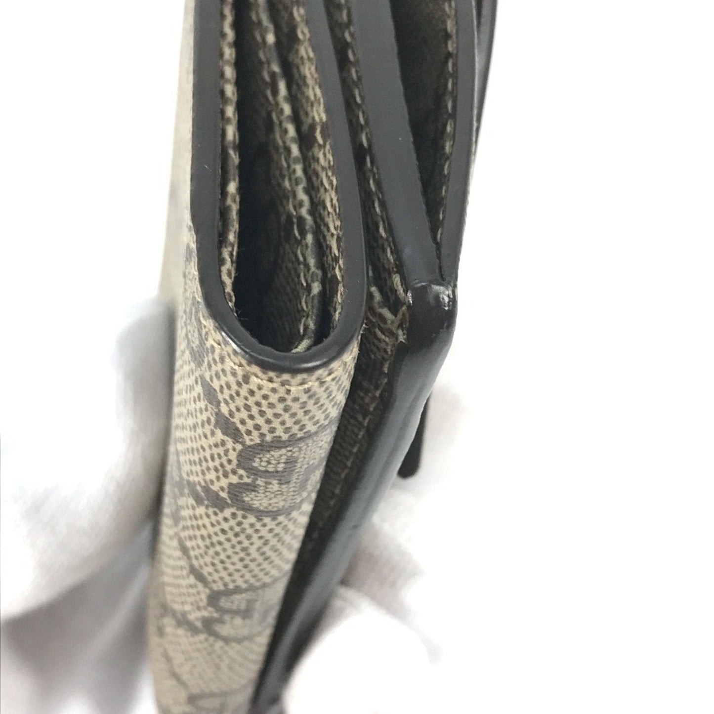 Gucci Beige White Gg Supreme Wallet (Tri-Fold) ( )