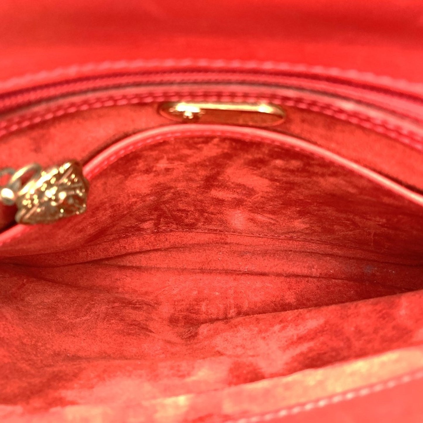 Gucci Red Color Leather Handbag ( )