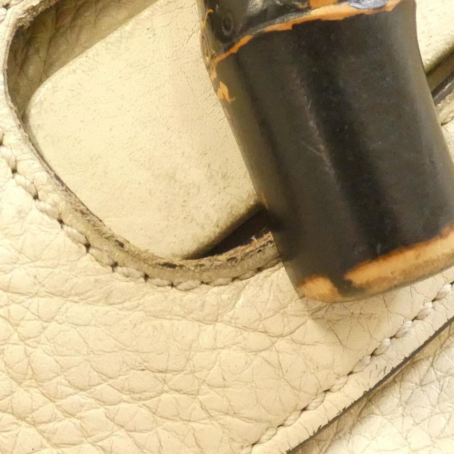 Gucci Off-White Leather Handbag ( )