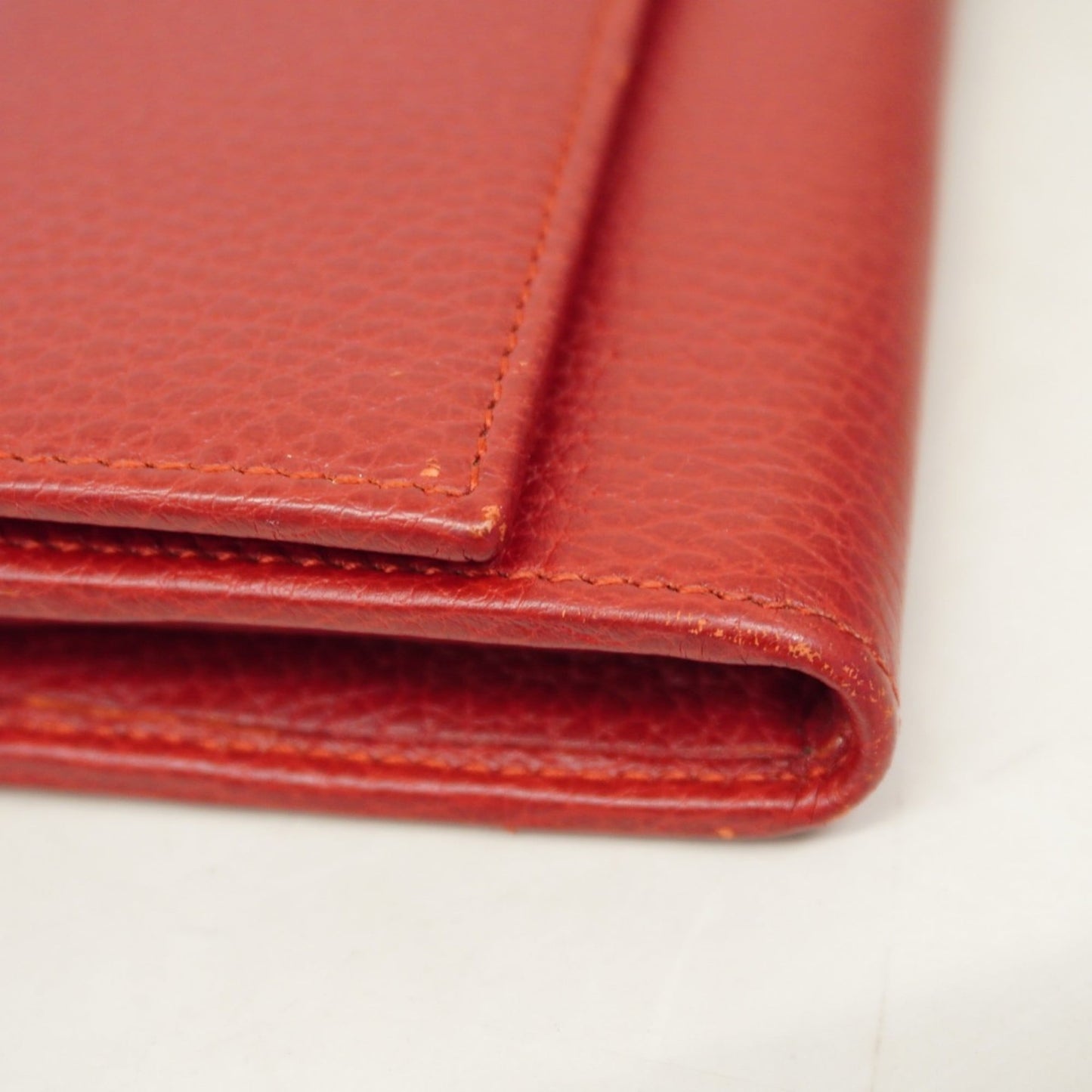 Gucci Red Color Leather Long Wallet (Bi-Fold) ( )