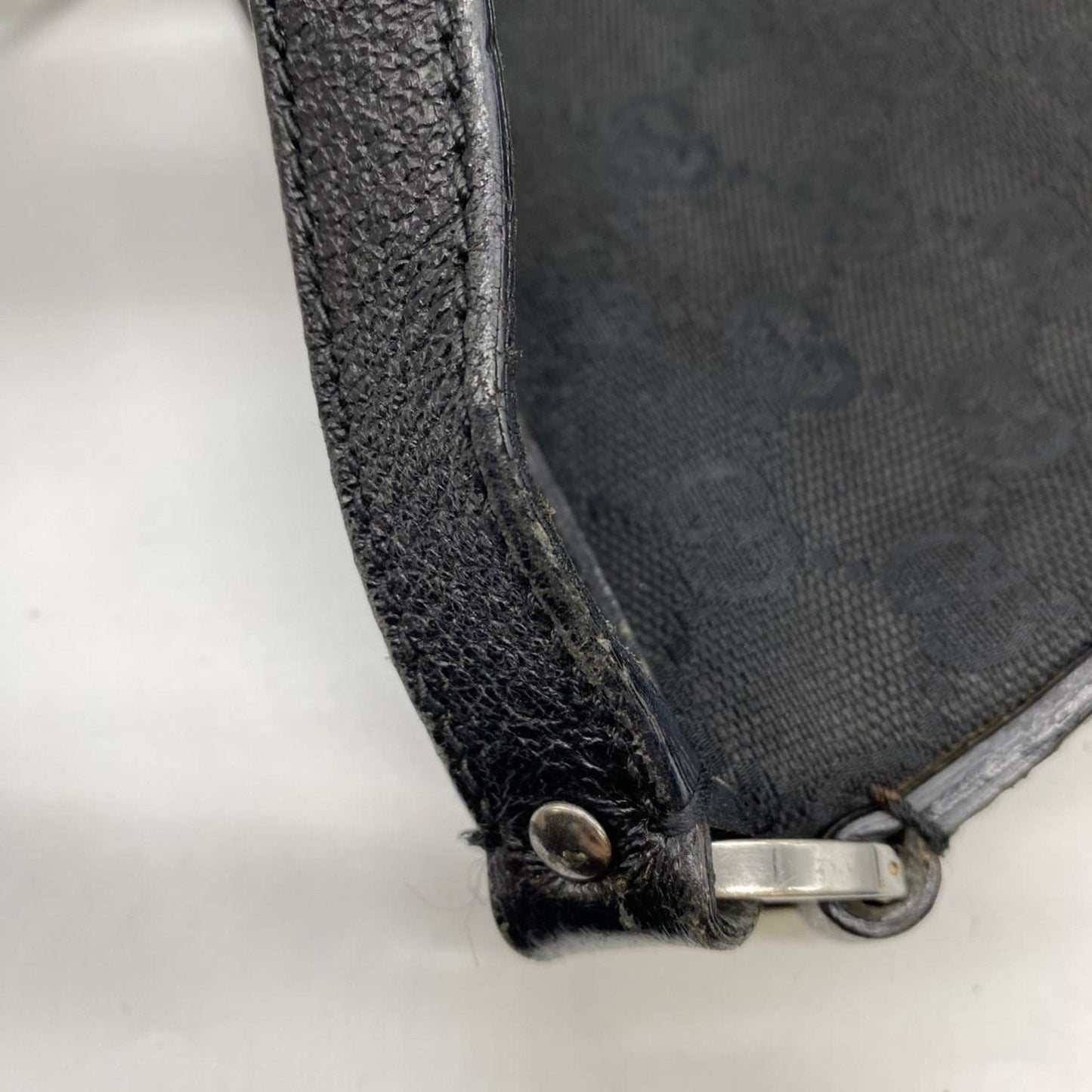 Gucci Black Gg Canvas Shoulder Bag ( )