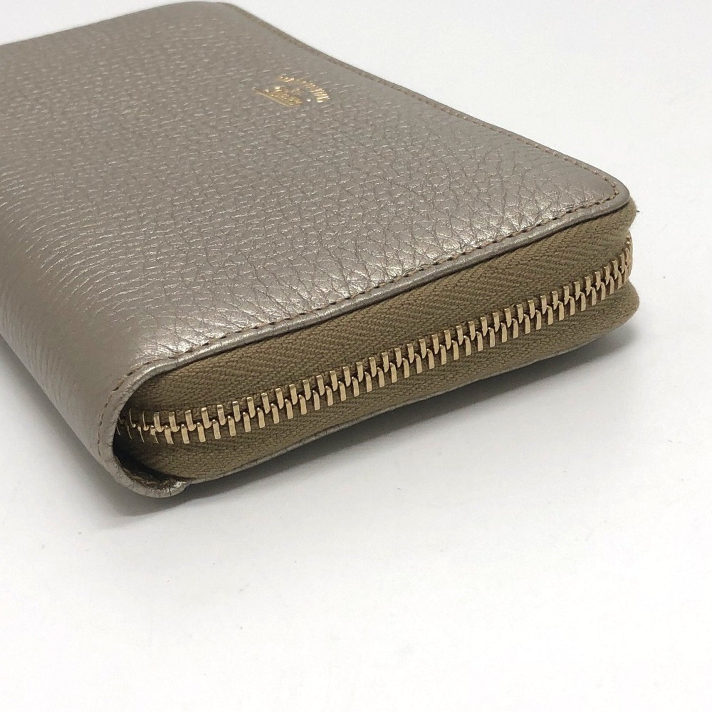 Gucci Champagne Gold Leather Long Wallet (Bi-Fold) ( )
