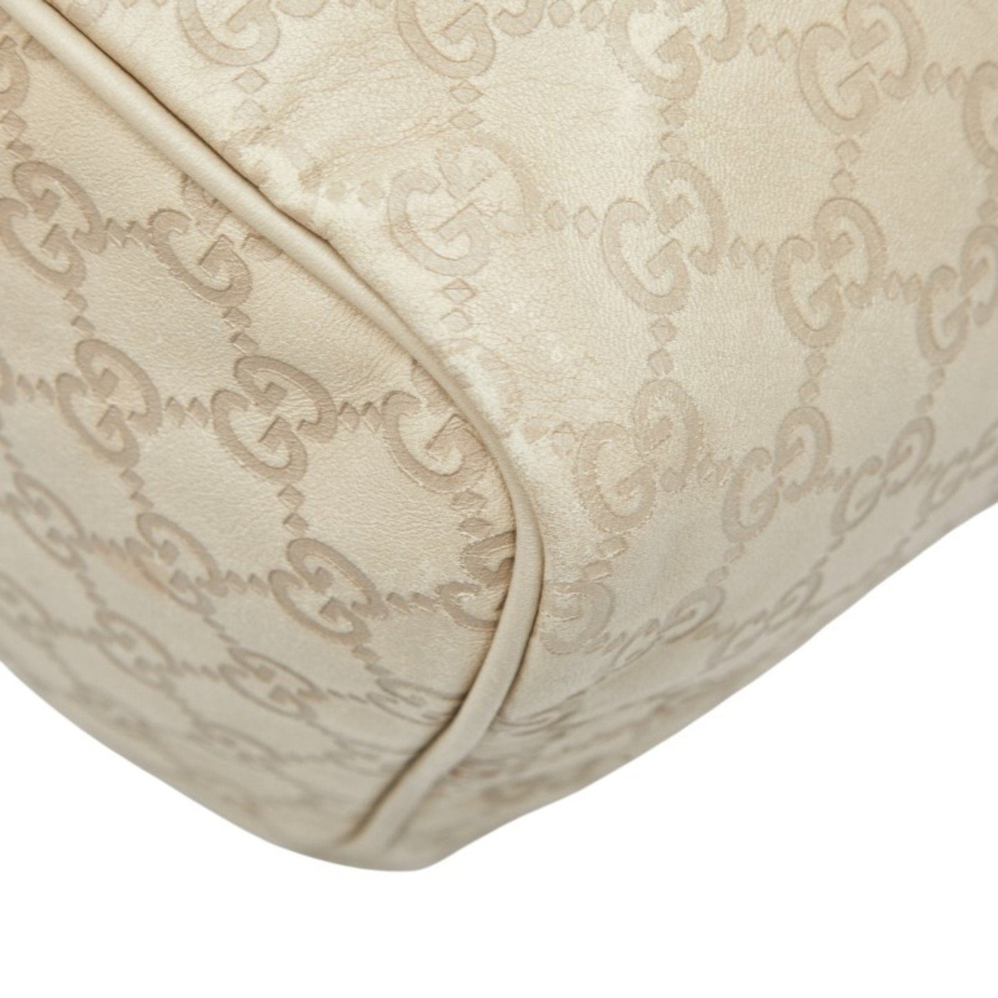 Gucci Ivory Leather Handbag ( )