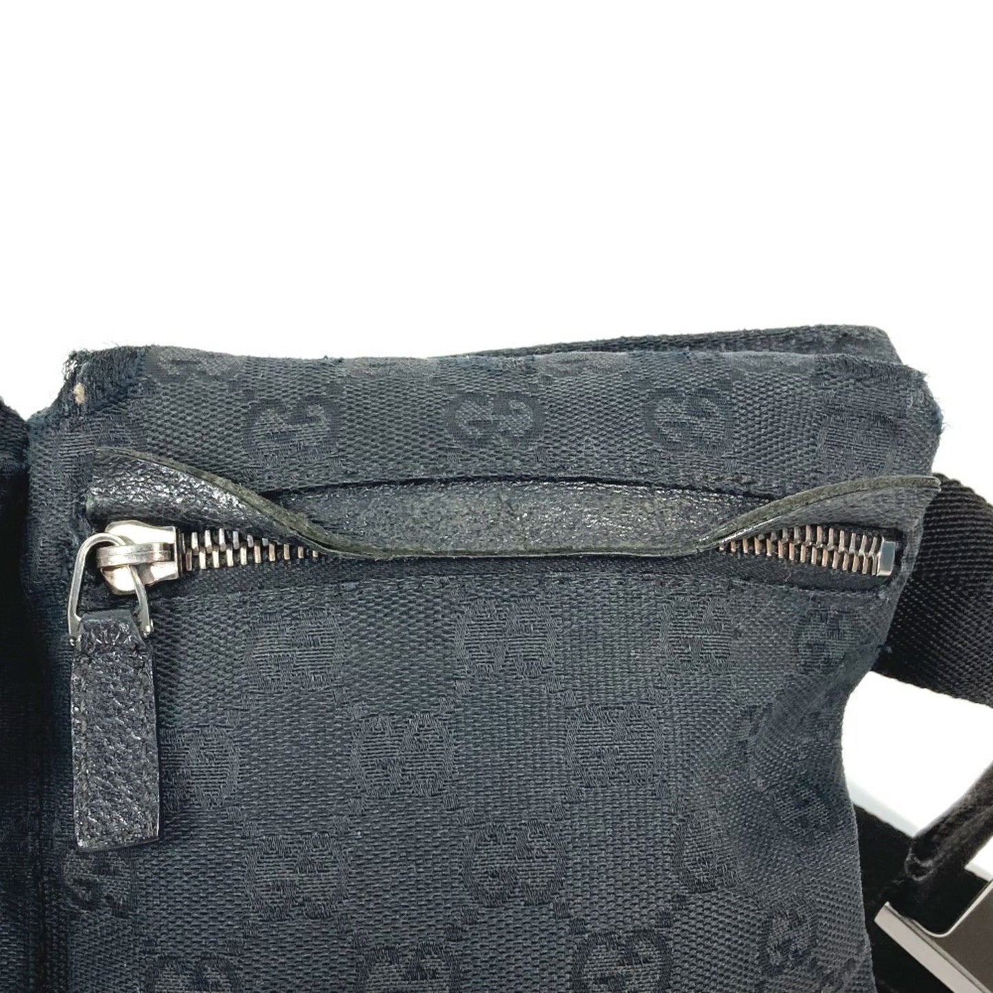 Gucci Black Gg Canvas Leather Fanny Pack Sling Bag ( )