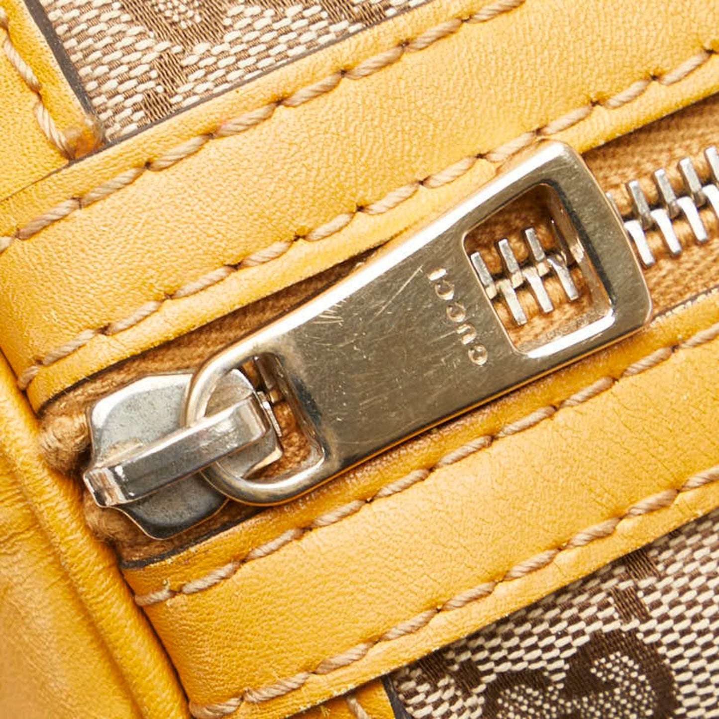 Gucci Beige Yellow Canvas Leather Shoulder Bag ( )