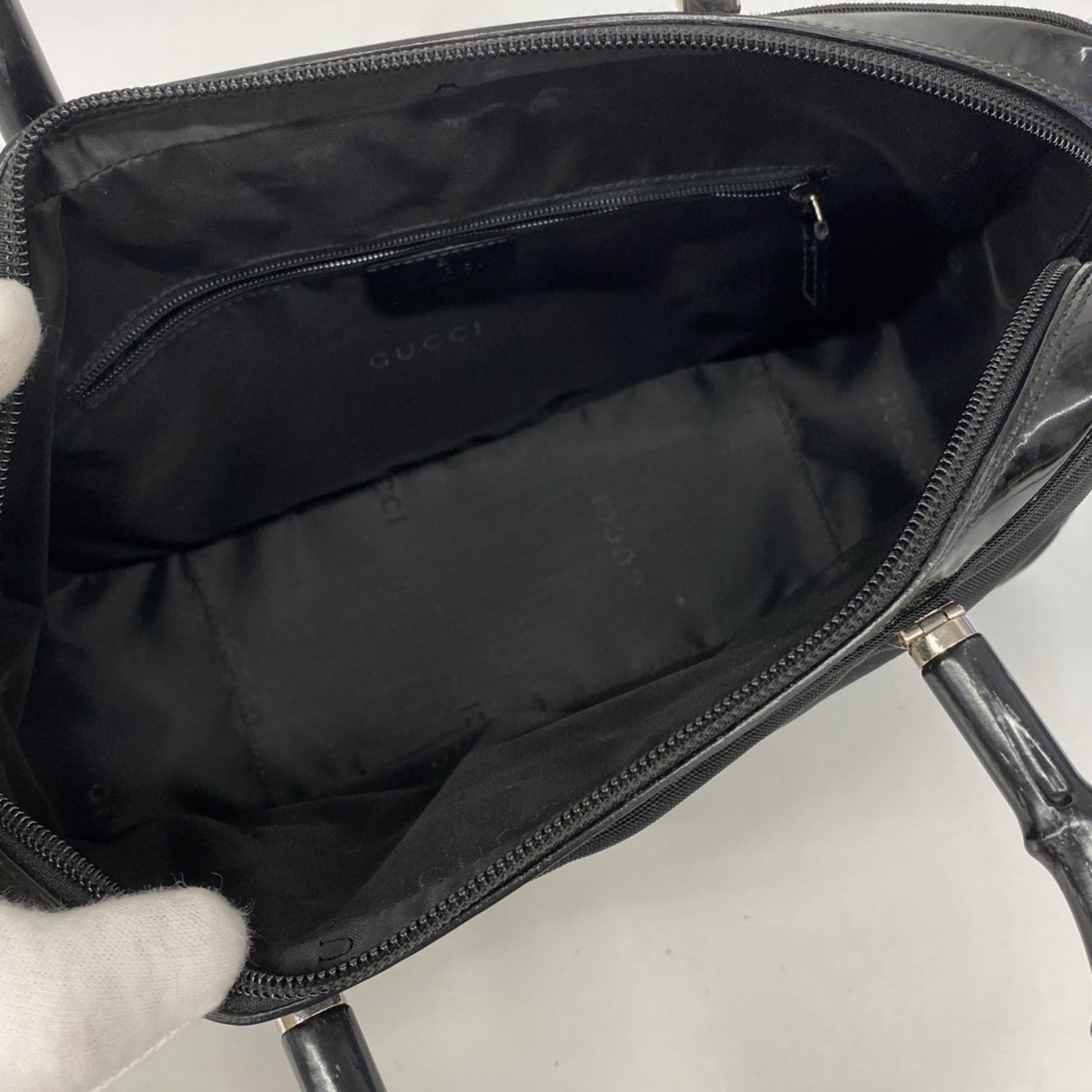 Gucci Black Nylon Handbag ( )