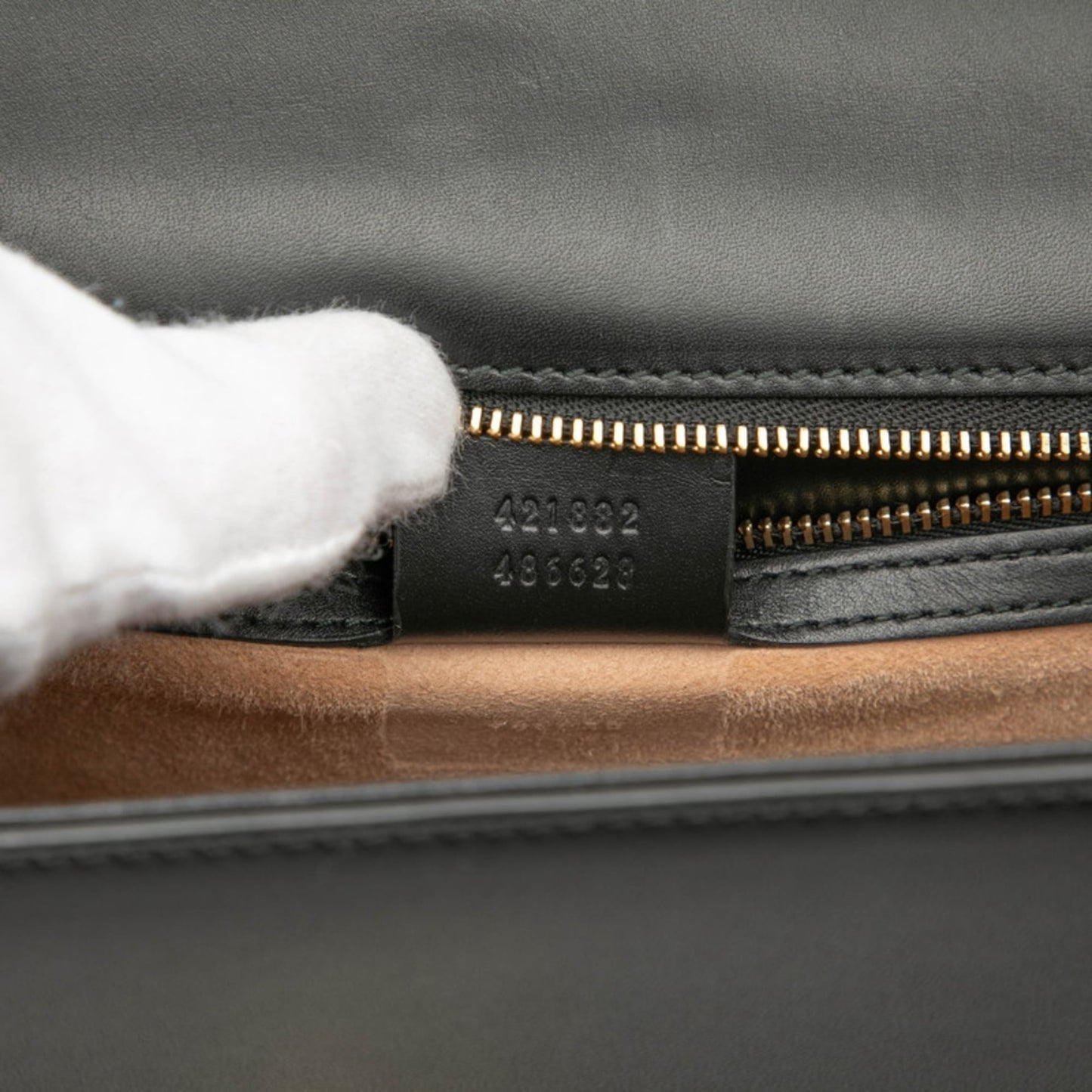 Gucci Multi-Color White Leather Shoulder Bag ( )