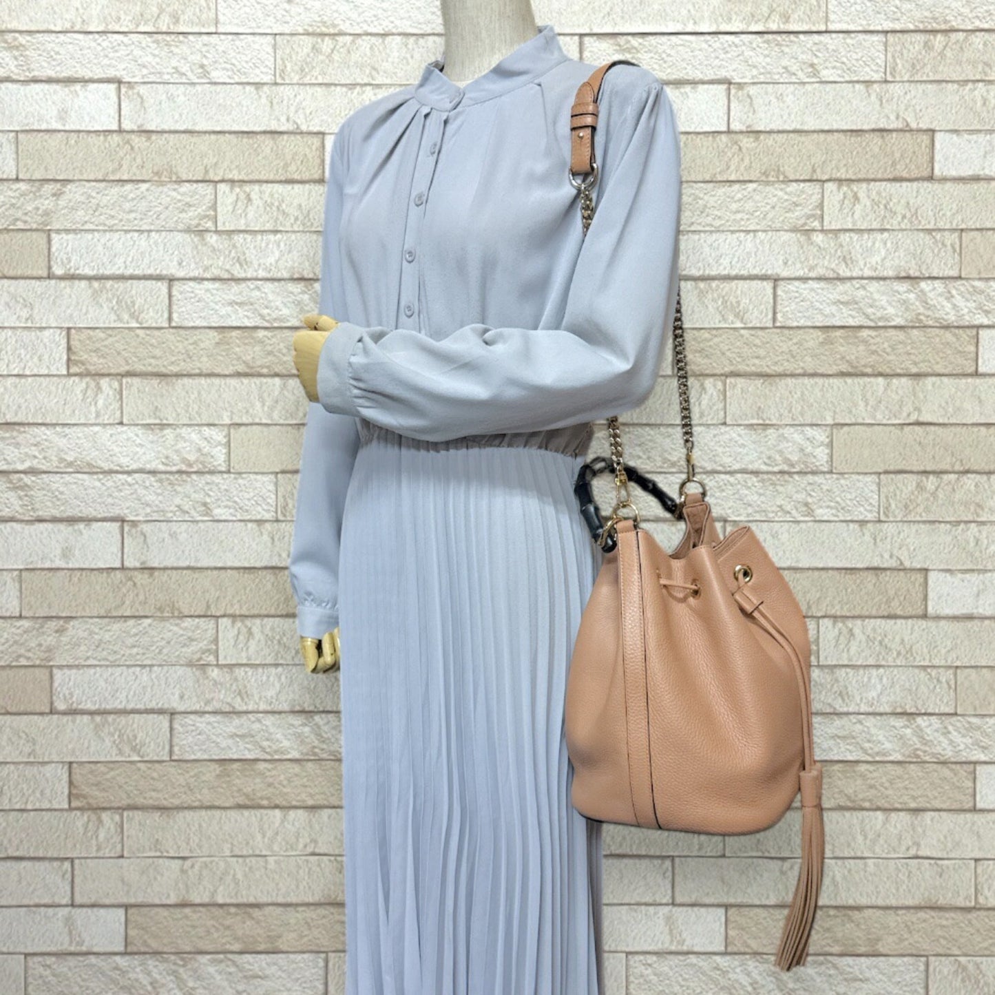 Gucci Beige Bamboo Leather Shoulder Bag ( )