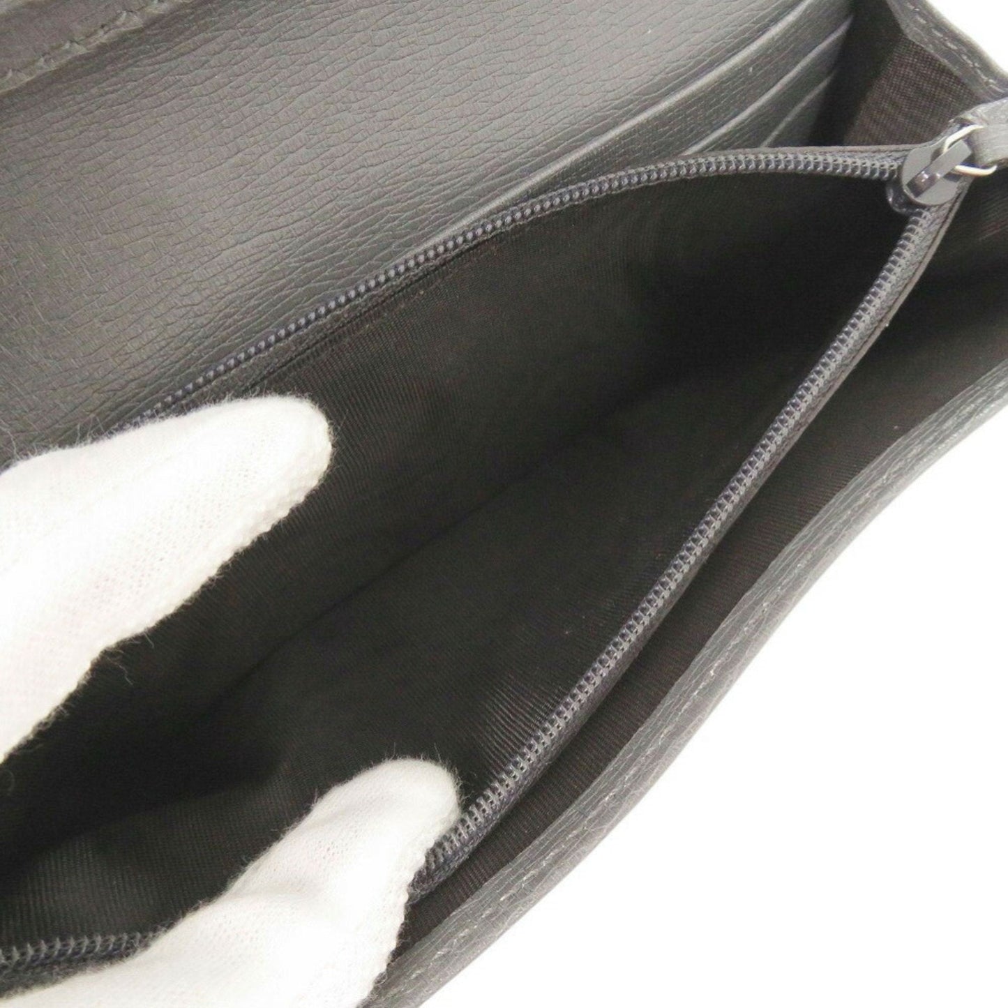 Gucci Gray Leather Long Wallet (Bi-Fold) ( )